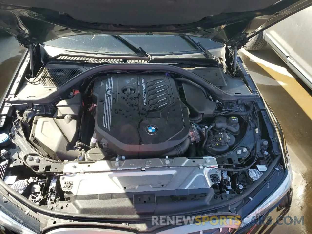 11 Photograph of a damaged car 3MW5U9J08M8B97246 BMW M3 2021