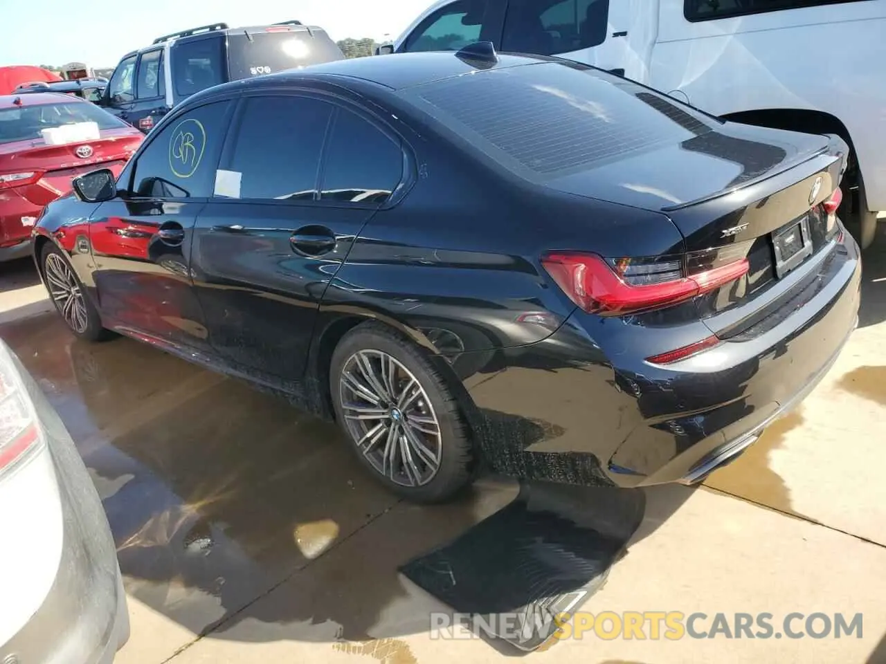 2 Photograph of a damaged car 3MW5U9J08M8B97246 BMW M3 2021