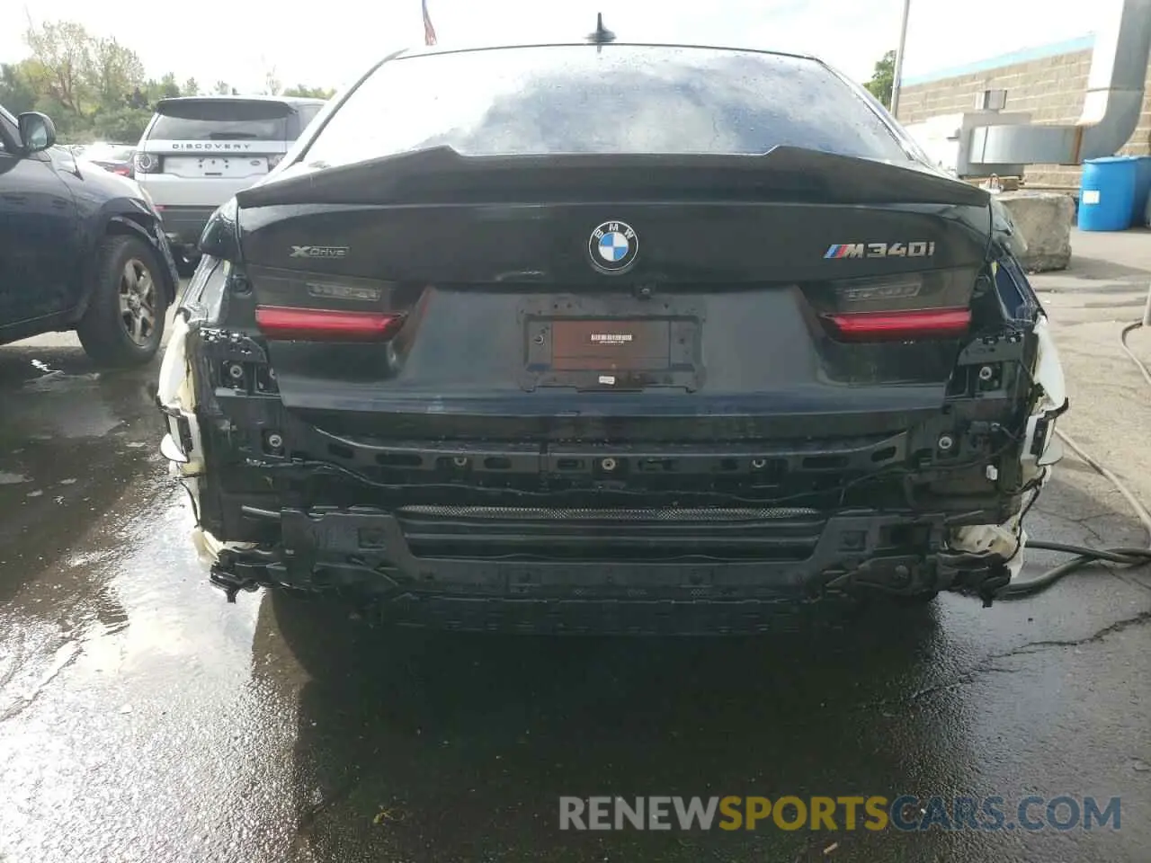 6 Photograph of a damaged car WBA5U9C08MFL12190 BMW M3 2021