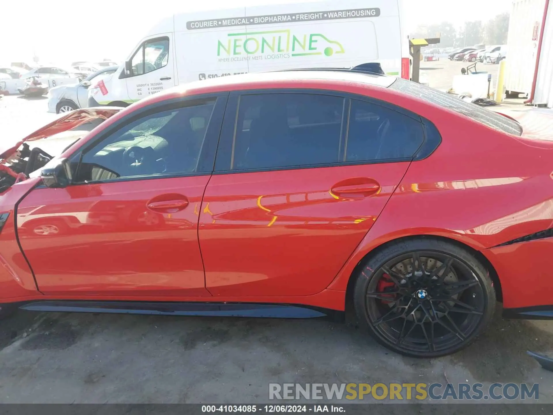 14 Photograph of a damaged car WBS33AY02MFL21564 BMW M3 2021