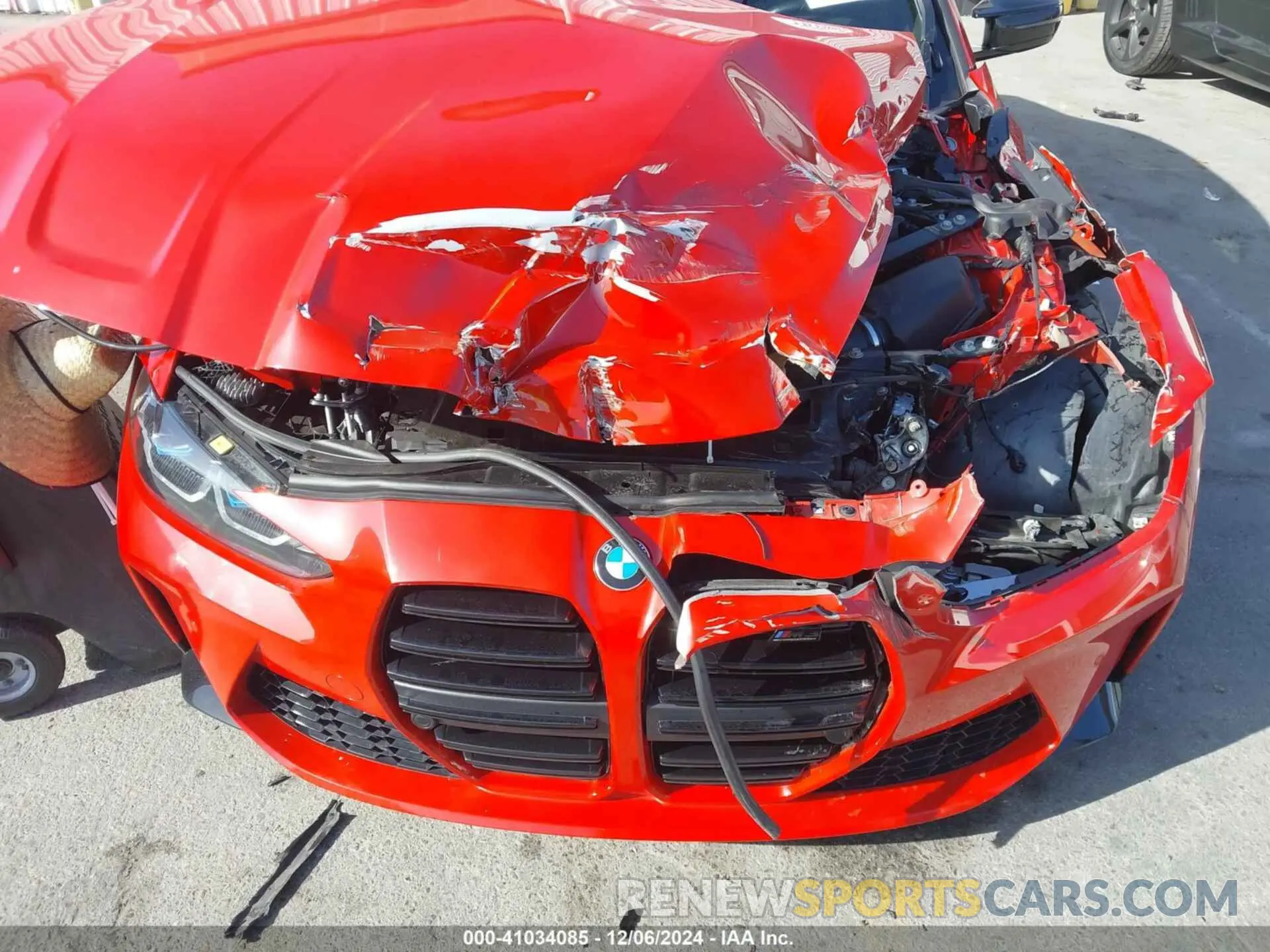 6 Photograph of a damaged car WBS33AY02MFL21564 BMW M3 2021