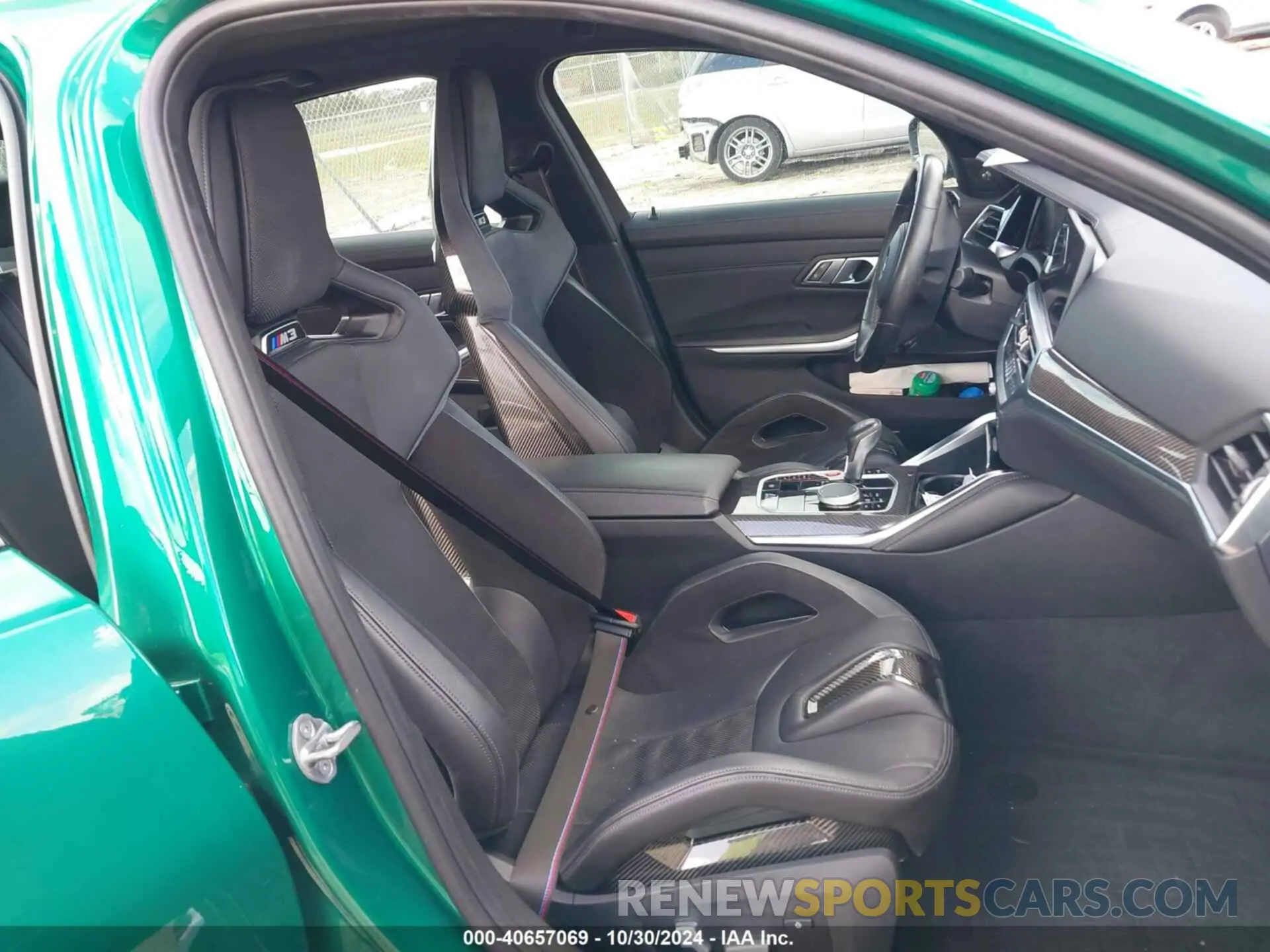 5 Photograph of a damaged car WBS33AY05MFL27102 BMW M3 2021