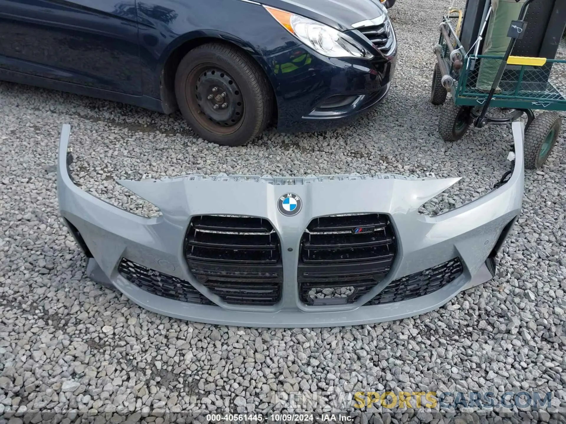 12 Photograph of a damaged car WBS33AY06MFL19364 BMW M3 2021