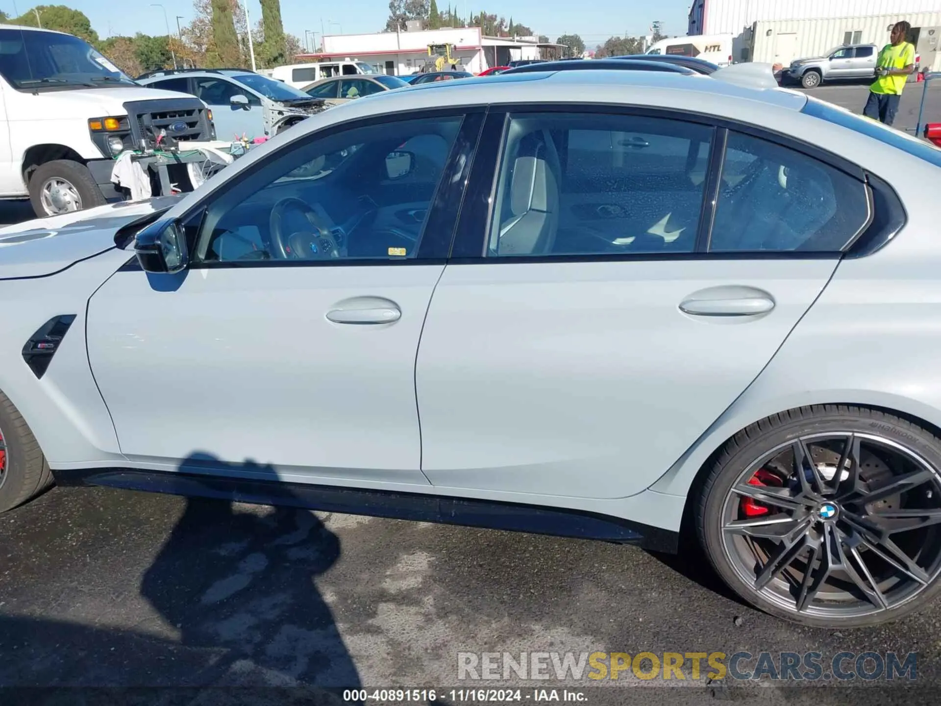 14 Photograph of a damaged car WBS53AY02MFL21718 BMW M3 2021