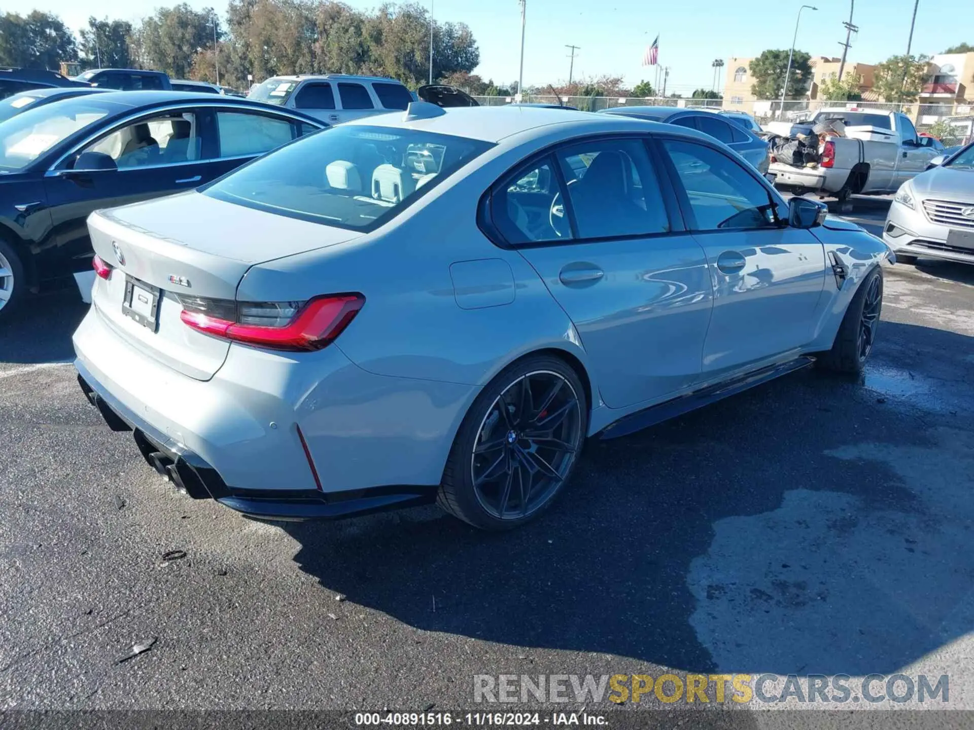 4 Photograph of a damaged car WBS53AY02MFL21718 BMW M3 2021