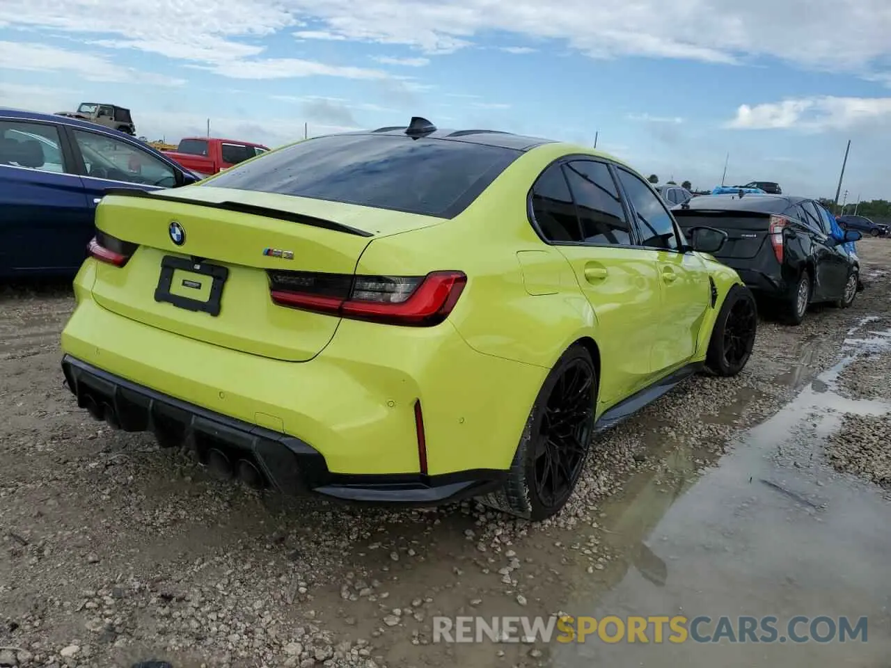 4 Photograph of a damaged car WBS53AY08MFL47322 BMW M3 2021