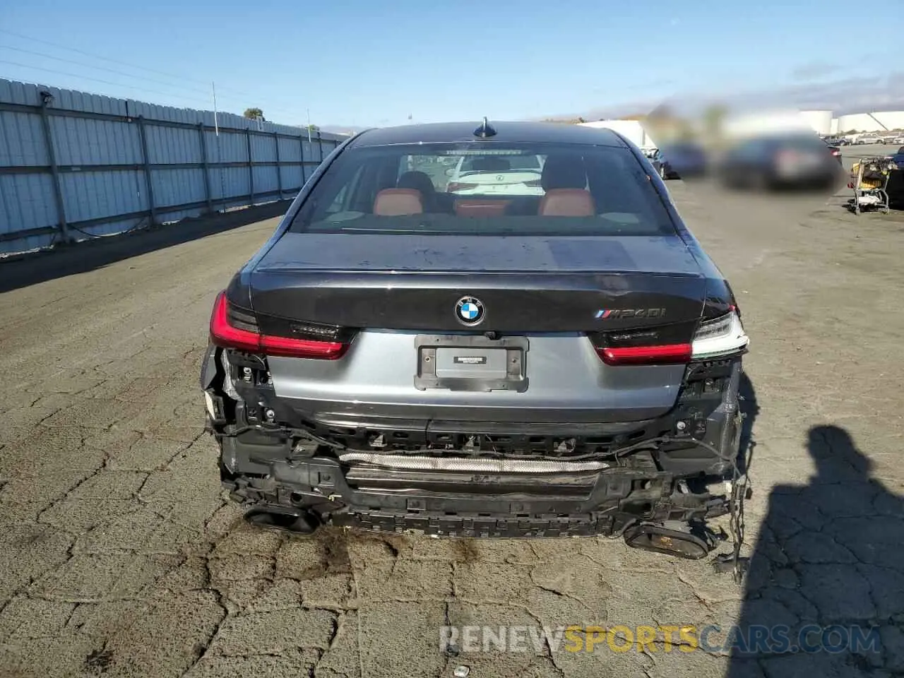 6 Photograph of a damaged car 3MW5U7J00N8C57770 BMW M3 2022