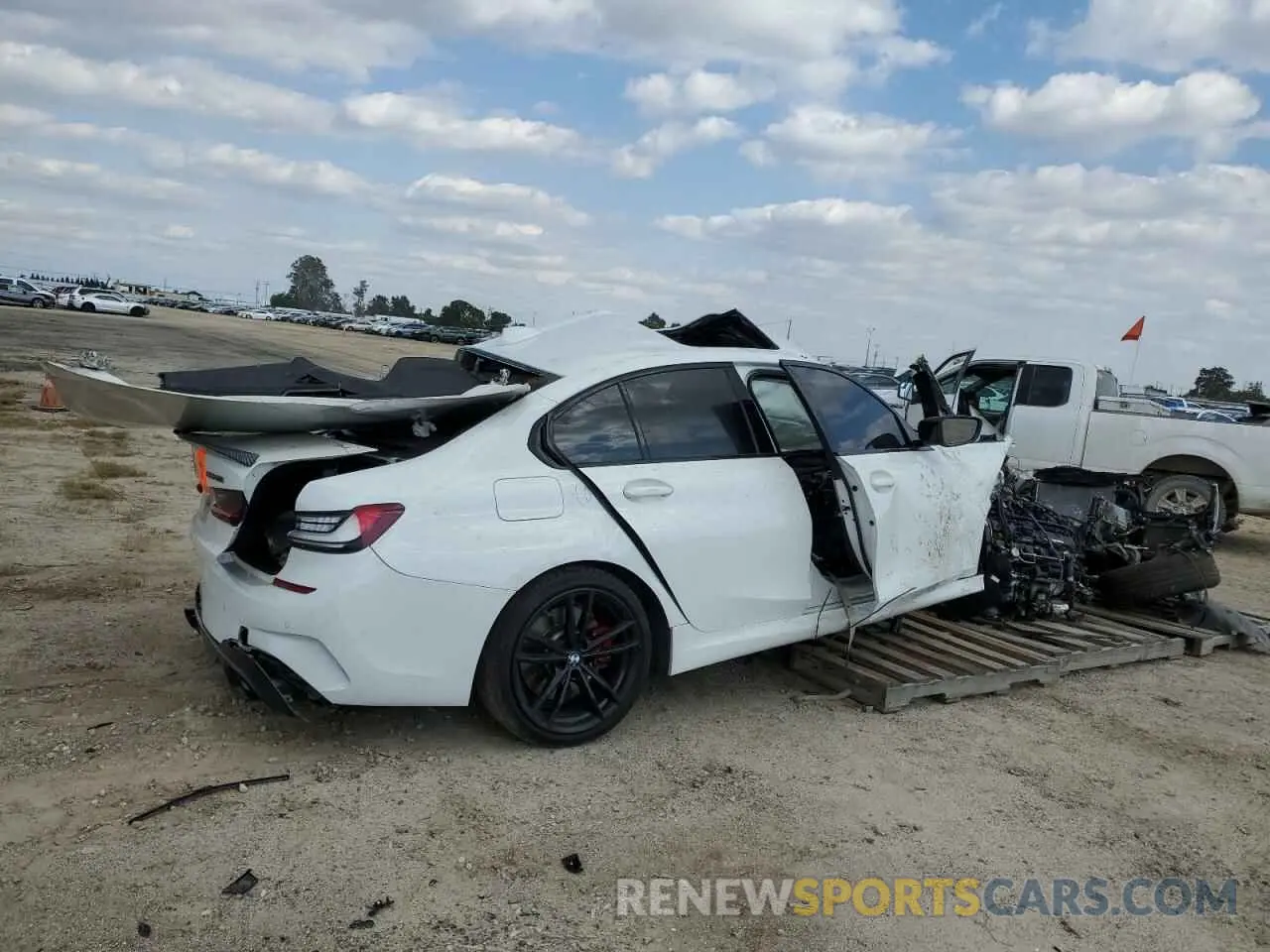 3 Photograph of a damaged car 3MW5U7J03N8C34225 BMW M3 2022
