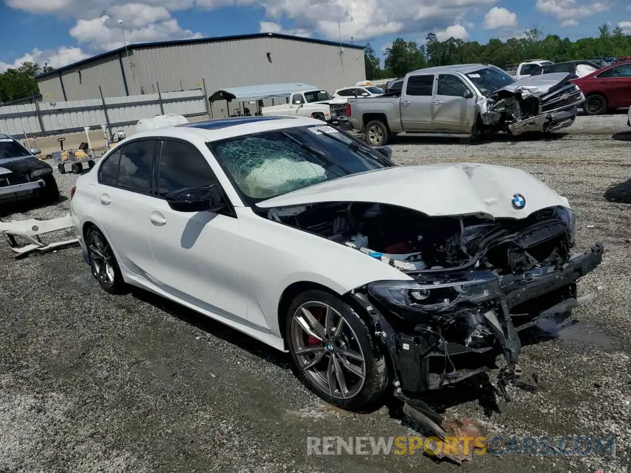 4 Photograph of a damaged car 3MW5U7J03N8C73932 BMW M3 2022