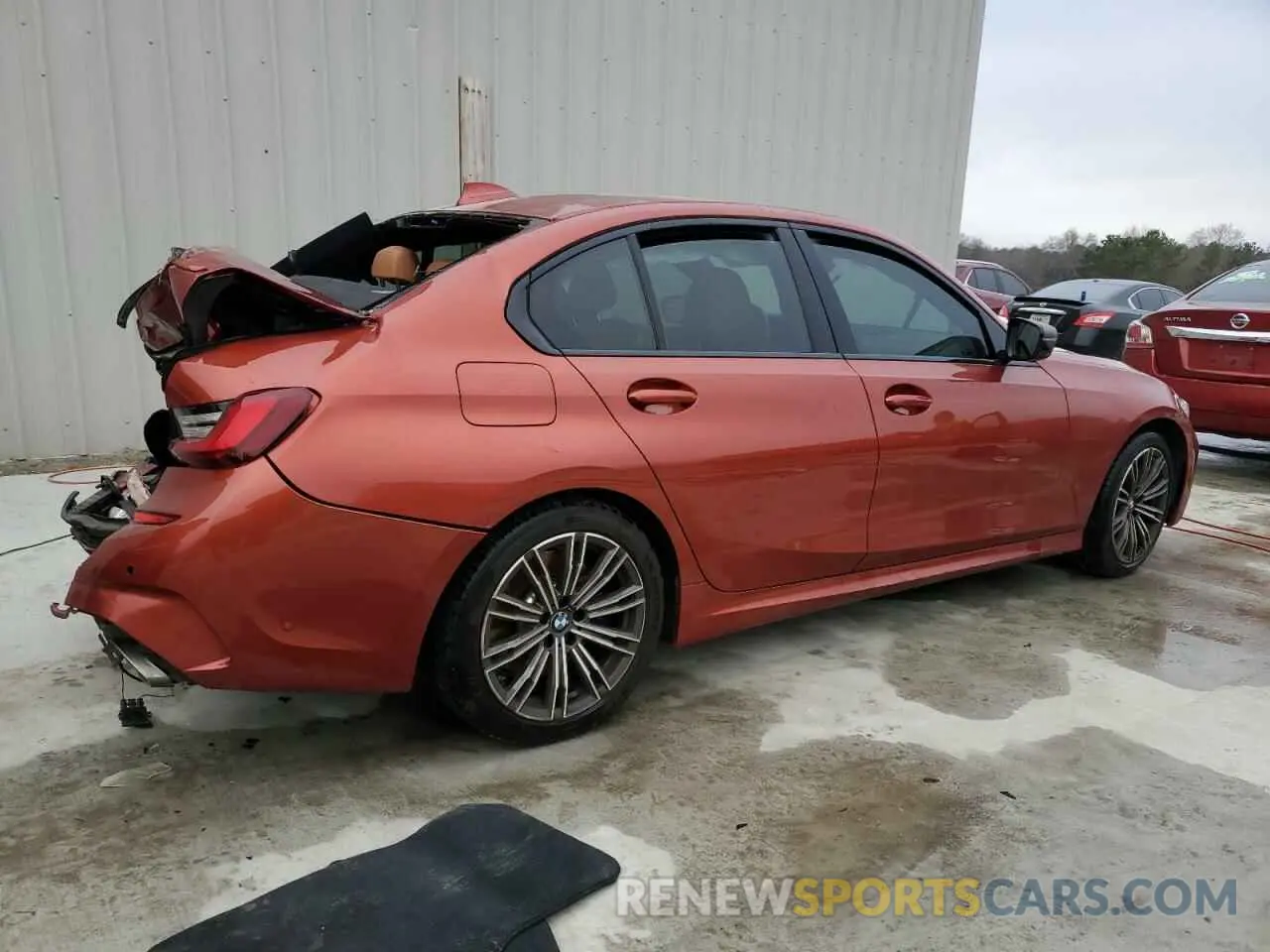 3 Photograph of a damaged car 3MW5U7J04N8C25002 BMW M3 2022