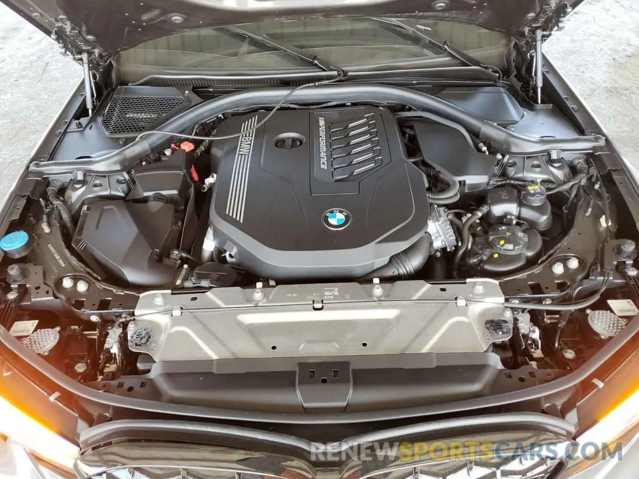 11 Photograph of a damaged car 3MW5U7J04N8C39899 BMW M3 2022