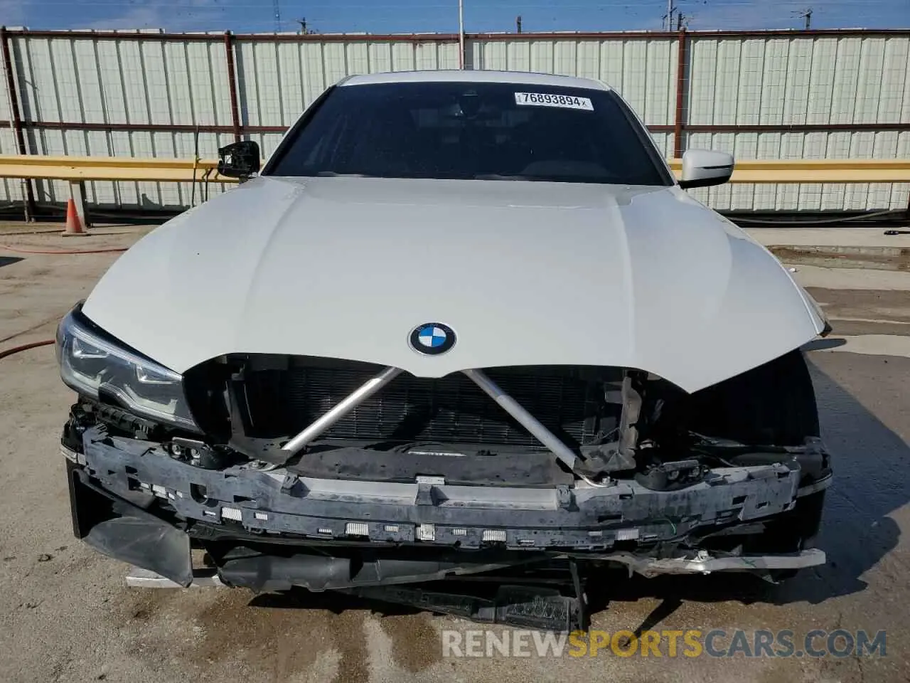 5 Photograph of a damaged car 3MW5U7J0XN8C26736 BMW M3 2022