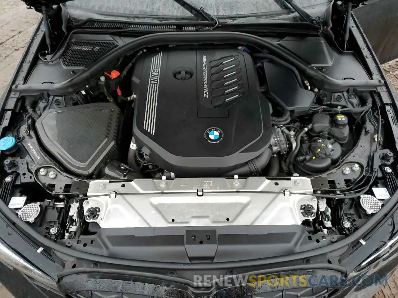 11 Photograph of a damaged car 3MW5U9J01N8C39211 BMW M3 2022