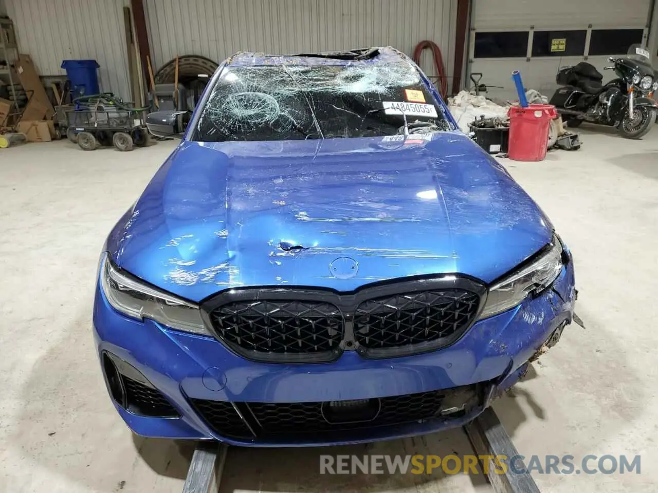 5 Photograph of a damaged car 3MW5U9J03N8C42806 BMW M3 2022