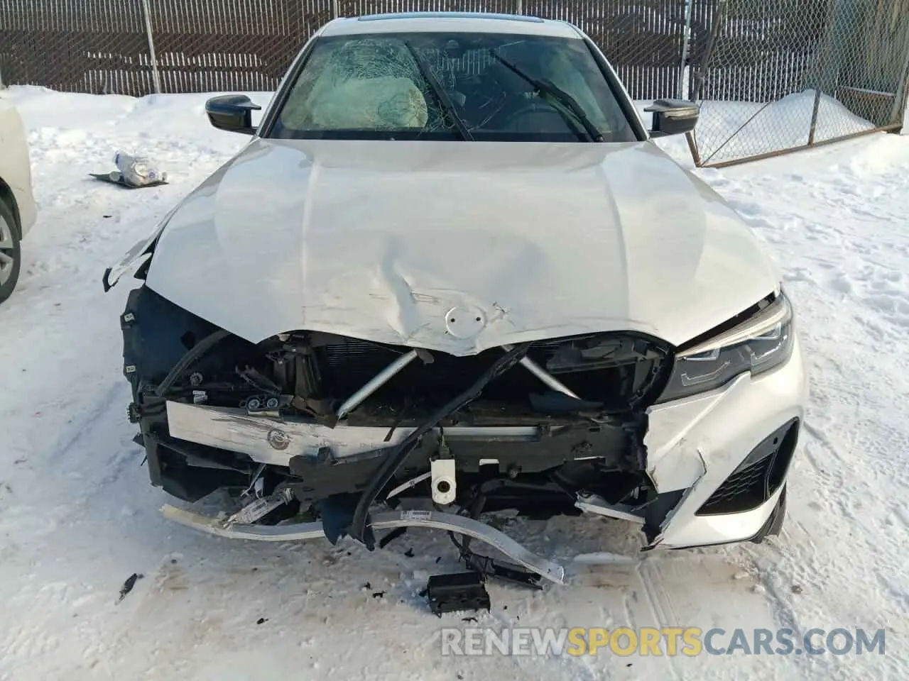 5 Photograph of a damaged car 3MW5U9J04N8C68556 BMW M3 2022