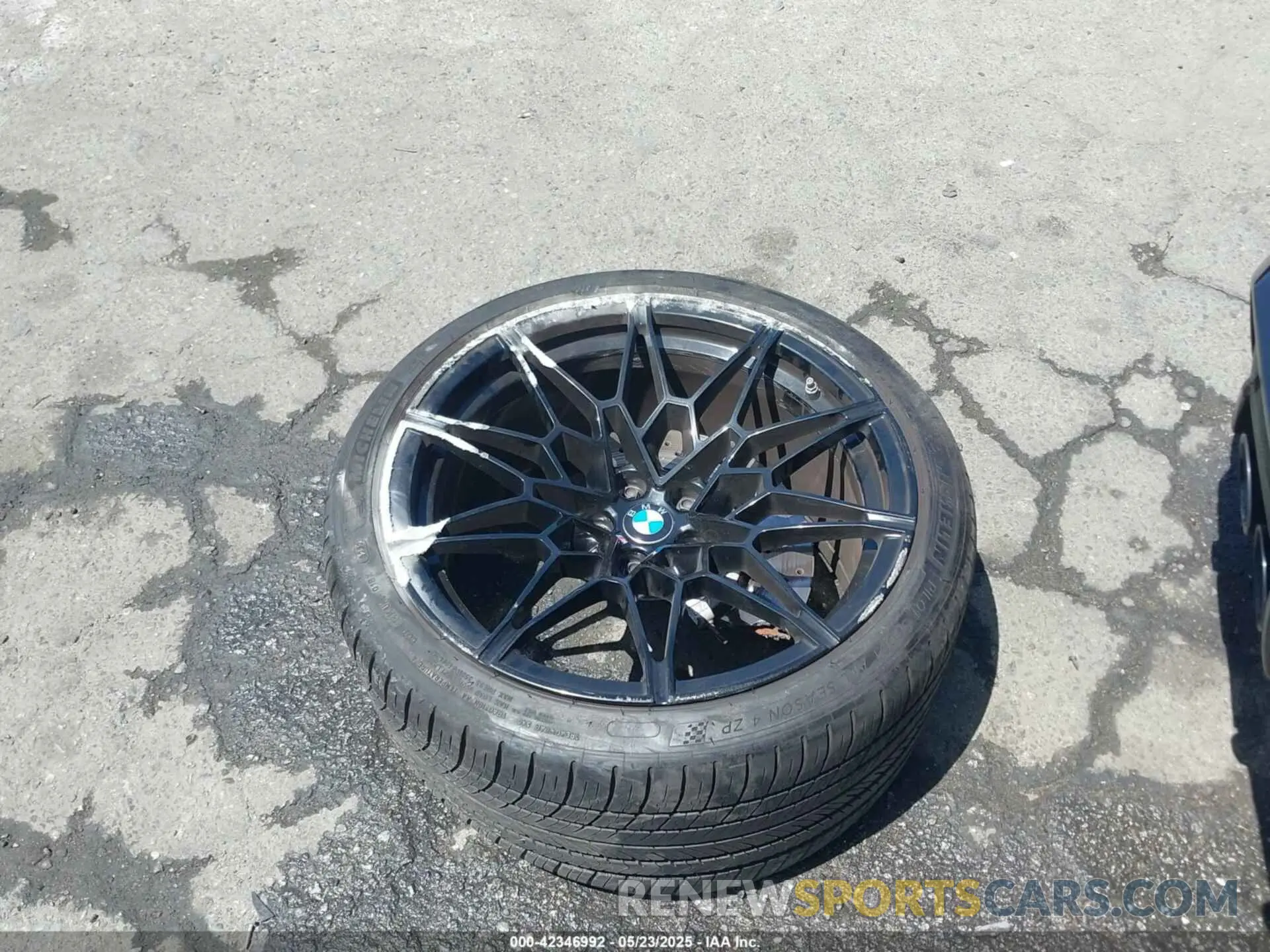 12 Photograph of a damaged car WBS33AY00NFL61191 BMW M3 2022