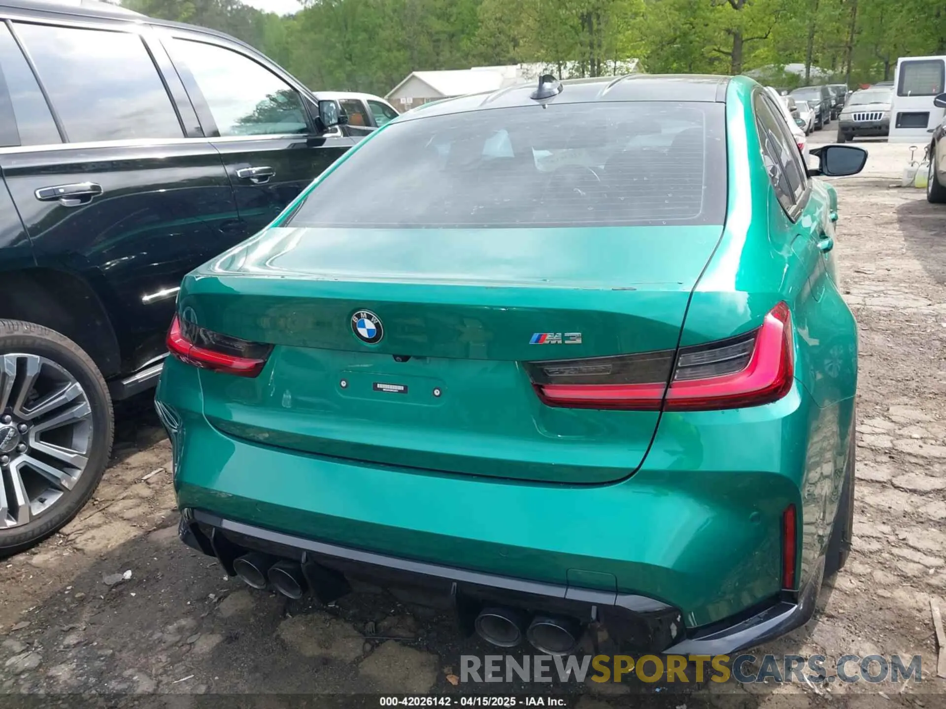 17 Photograph of a damaged car WBS53AY03NFL94517 BMW M3 2022