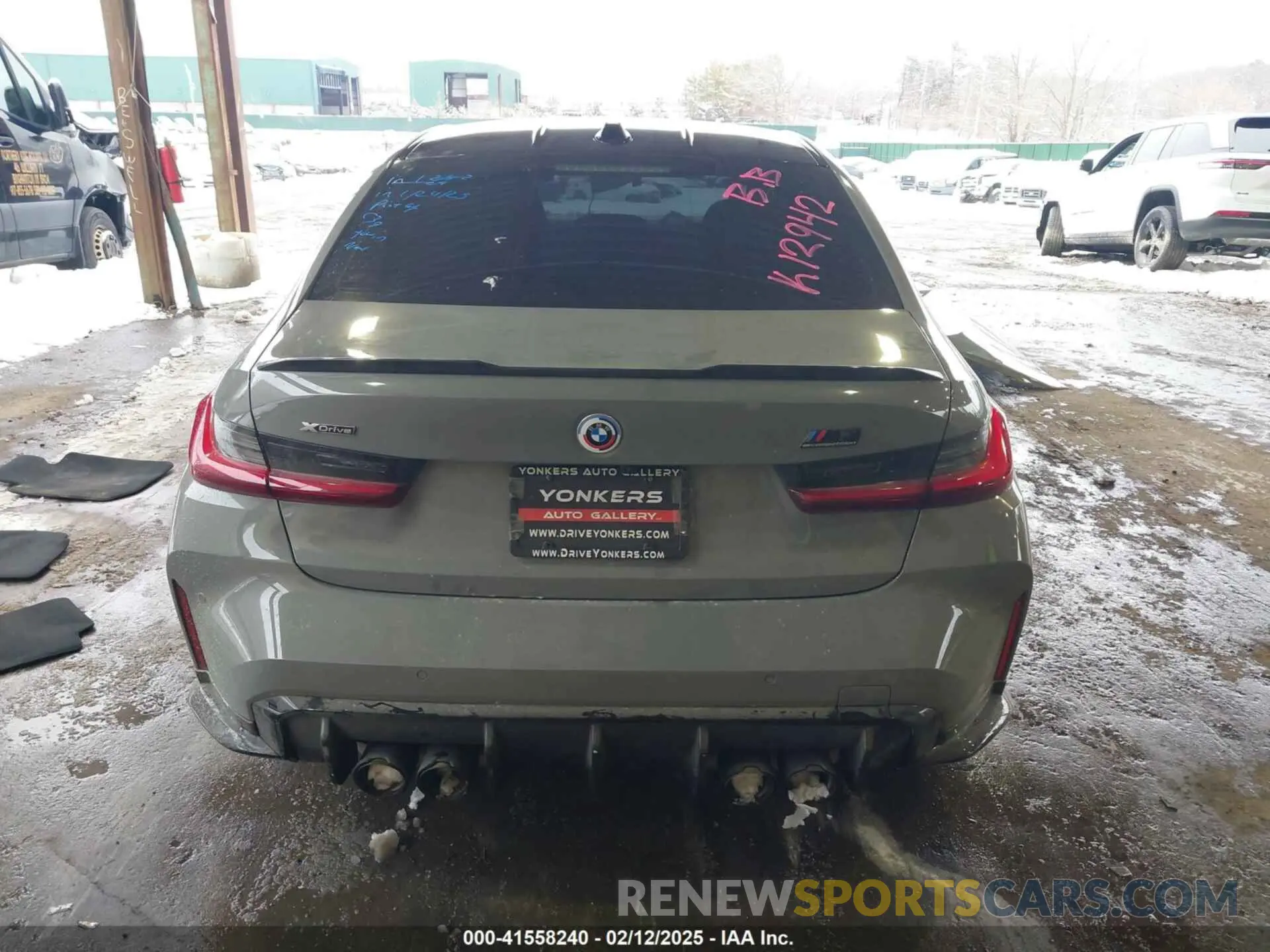 17 Photograph of a damaged car WBS43AY01PFN42727 BMW M3 2023