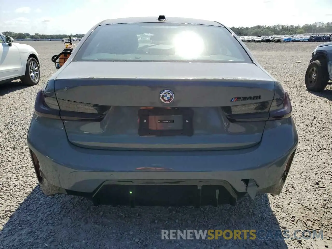 6 Photograph of a damaged car 3MW49FS01R8E07719 BMW M3 2024