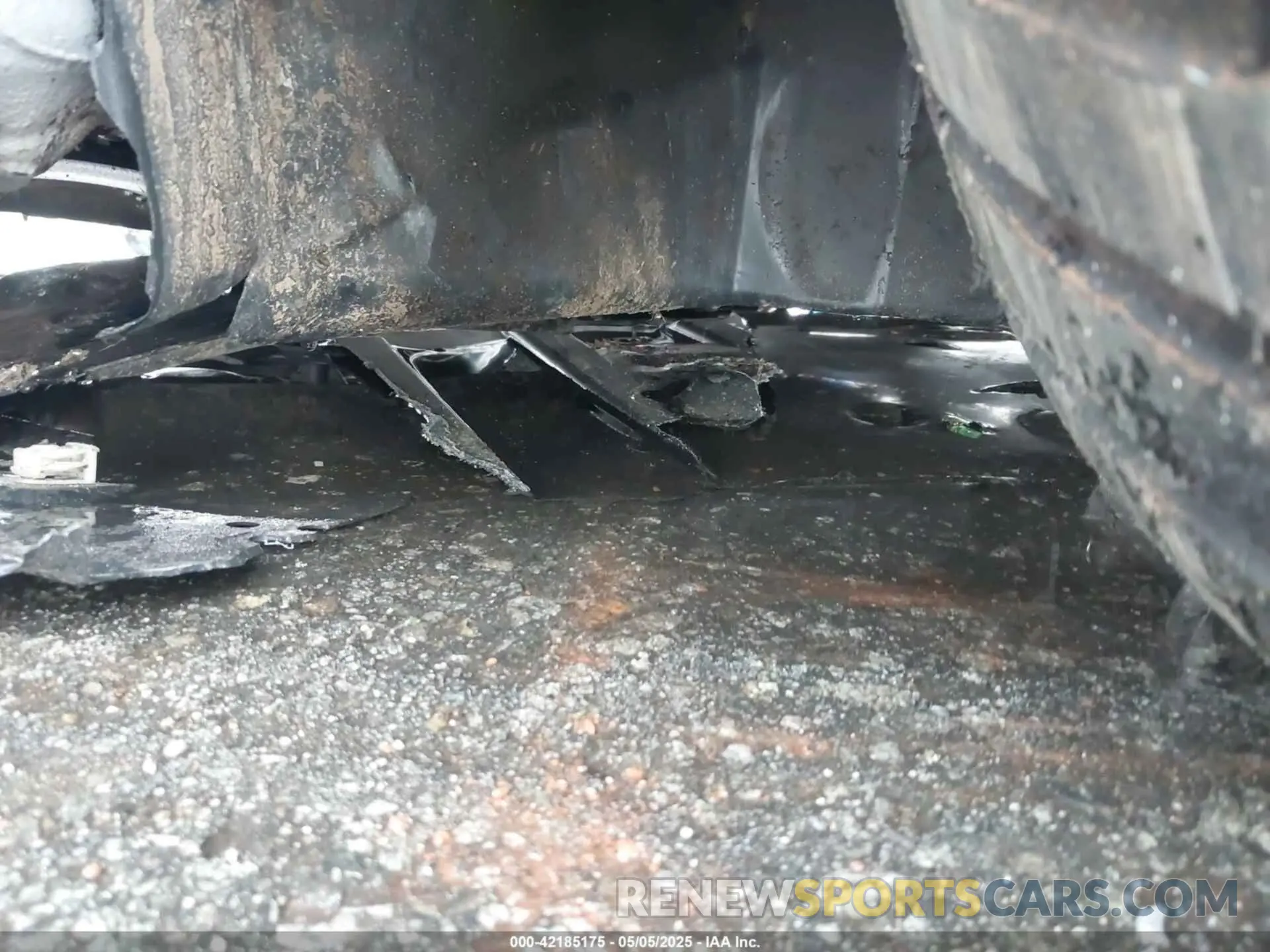 17 Photograph of a damaged car WBS43AY03RFT56948 BMW M3 2024