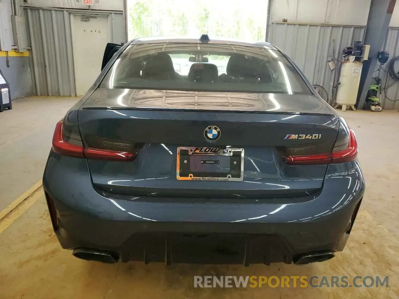 6 Photograph of a damaged car 3MW59FT0XS8F18312 BMW M3 2025