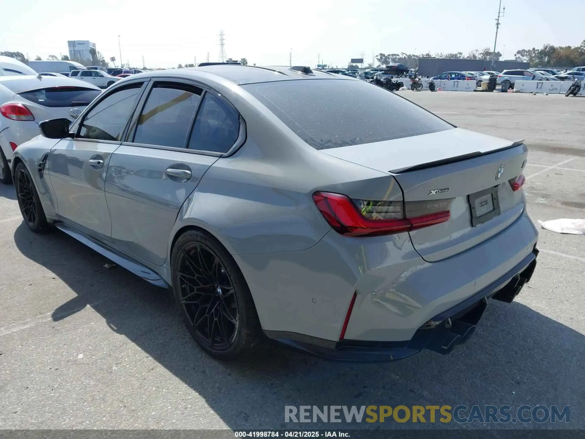 3 Photograph of a damaged car WBS33HJ09SFU20723 BMW M3 2025