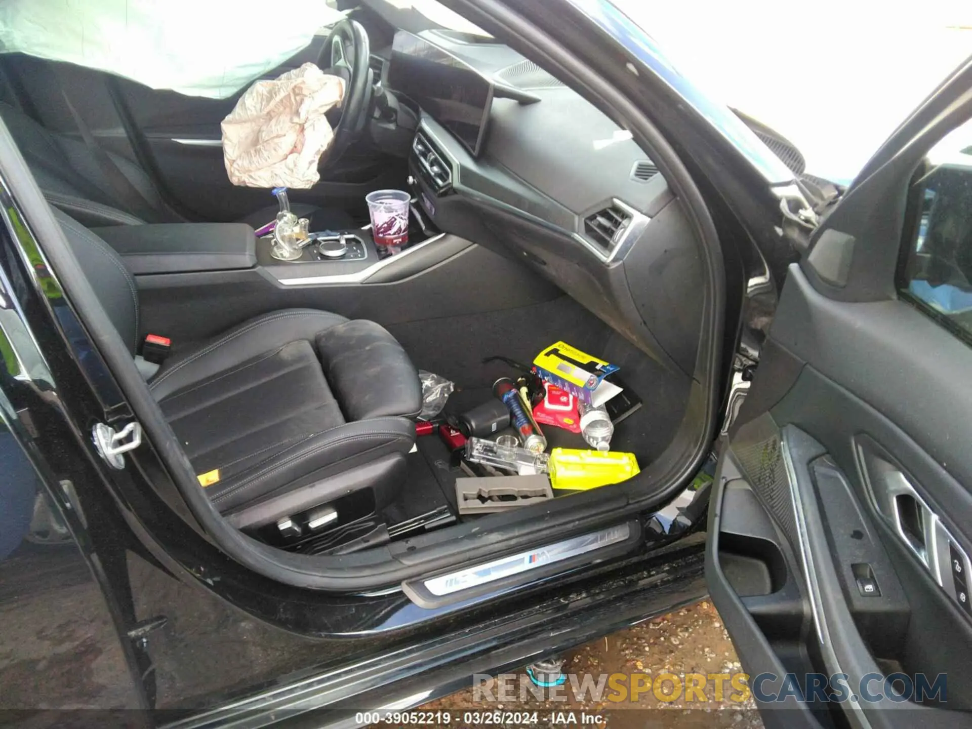 5 Photograph of a damaged car 3MW49FS08P8C99046 BMW M340I 2023