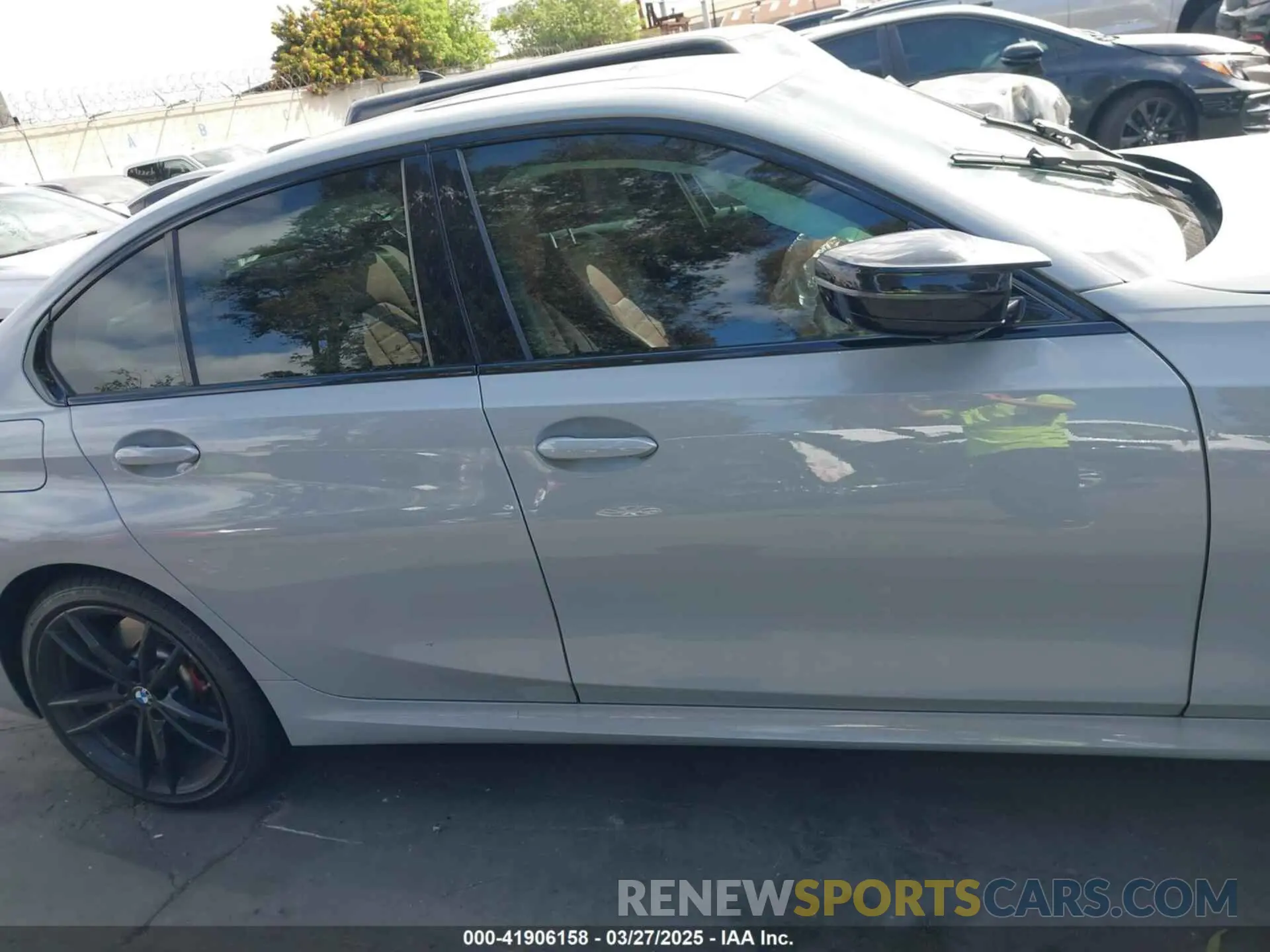 13 Photograph of a damaged car 3MW49FF05R8E04705 BMW M340I 2024