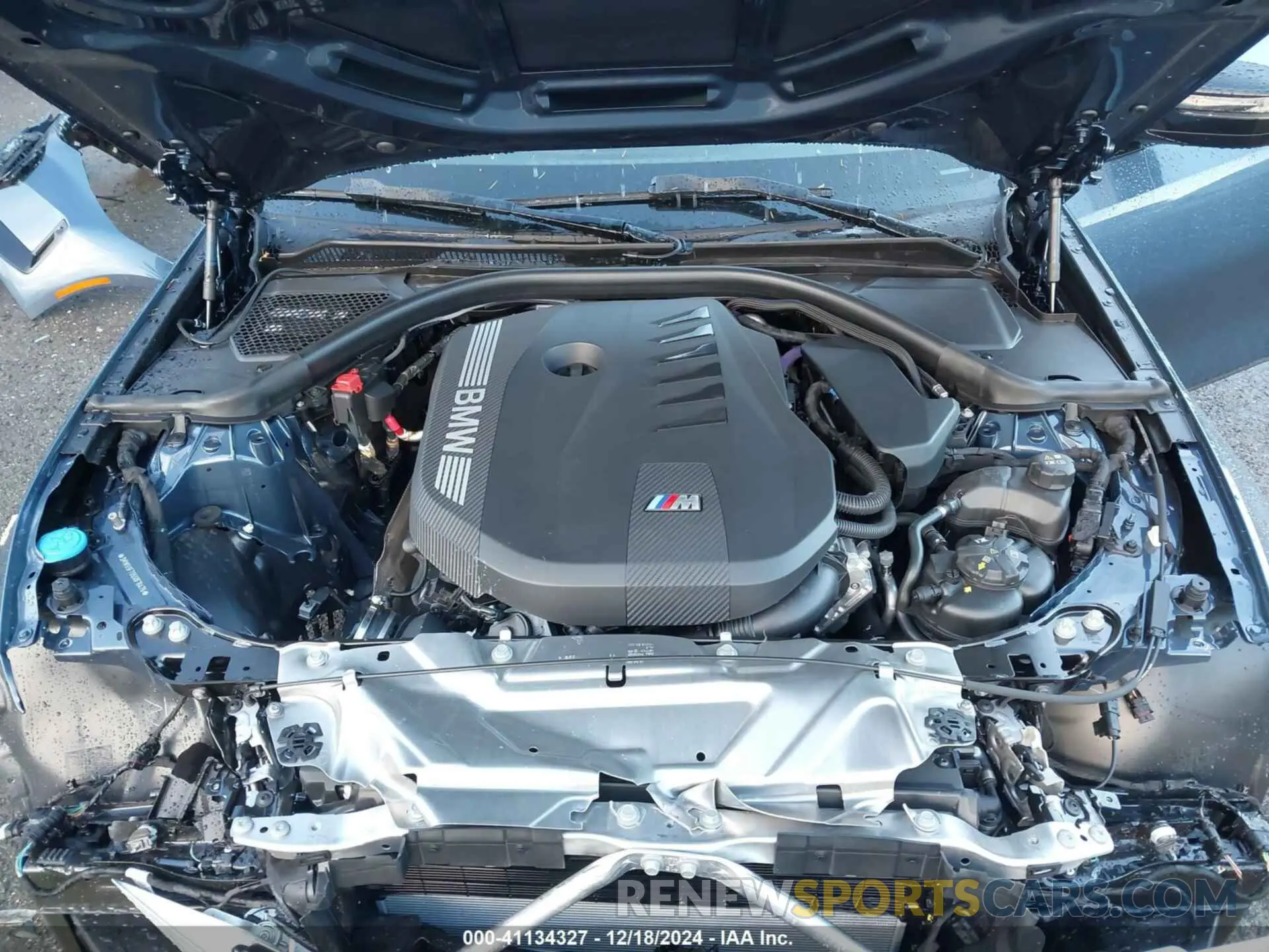 10 Photograph of a damaged car 3MW69FT05S8F10476 BMW M340I 2024