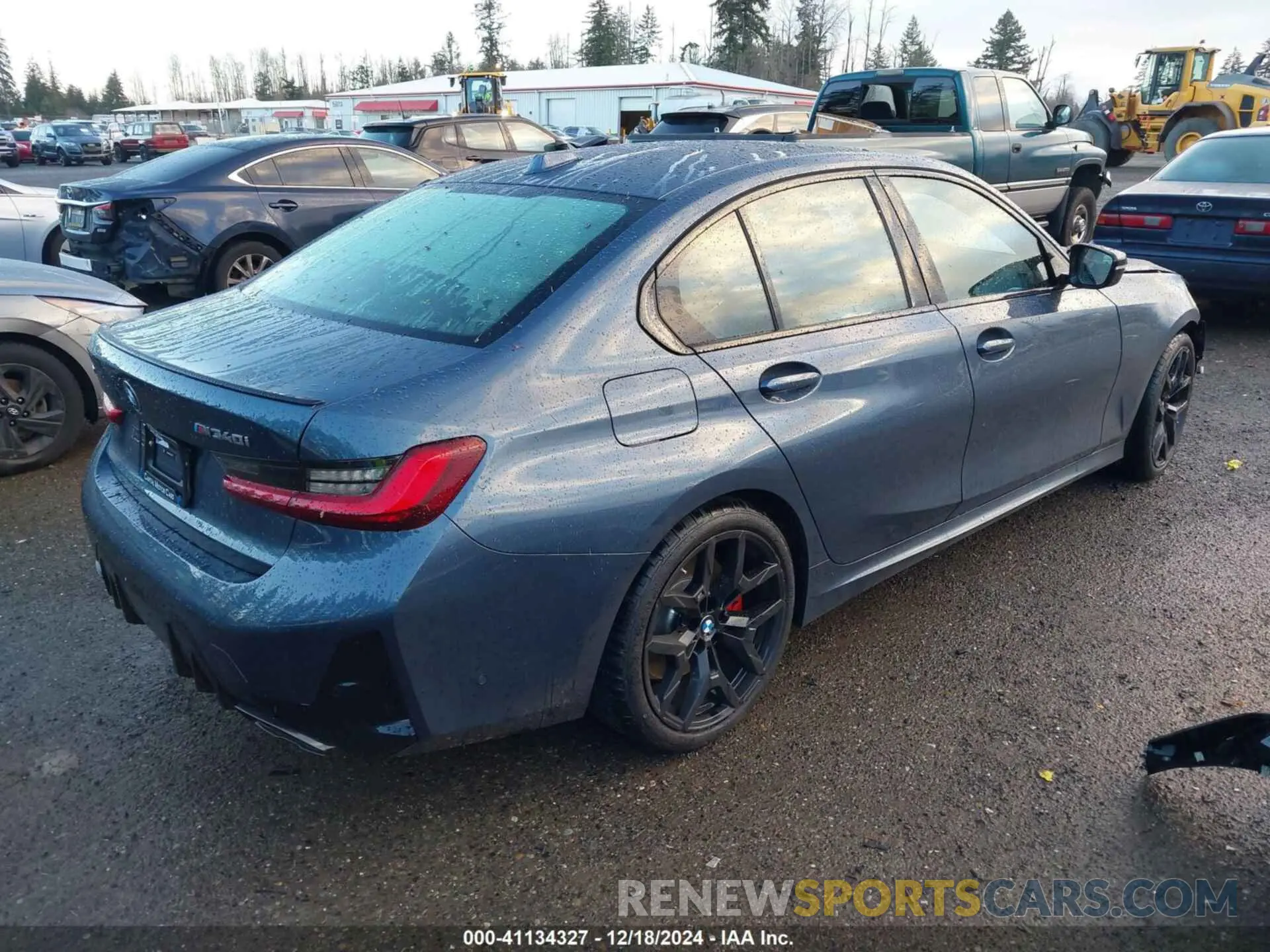 4 Photograph of a damaged car 3MW69FT05S8F10476 BMW M340I 2024