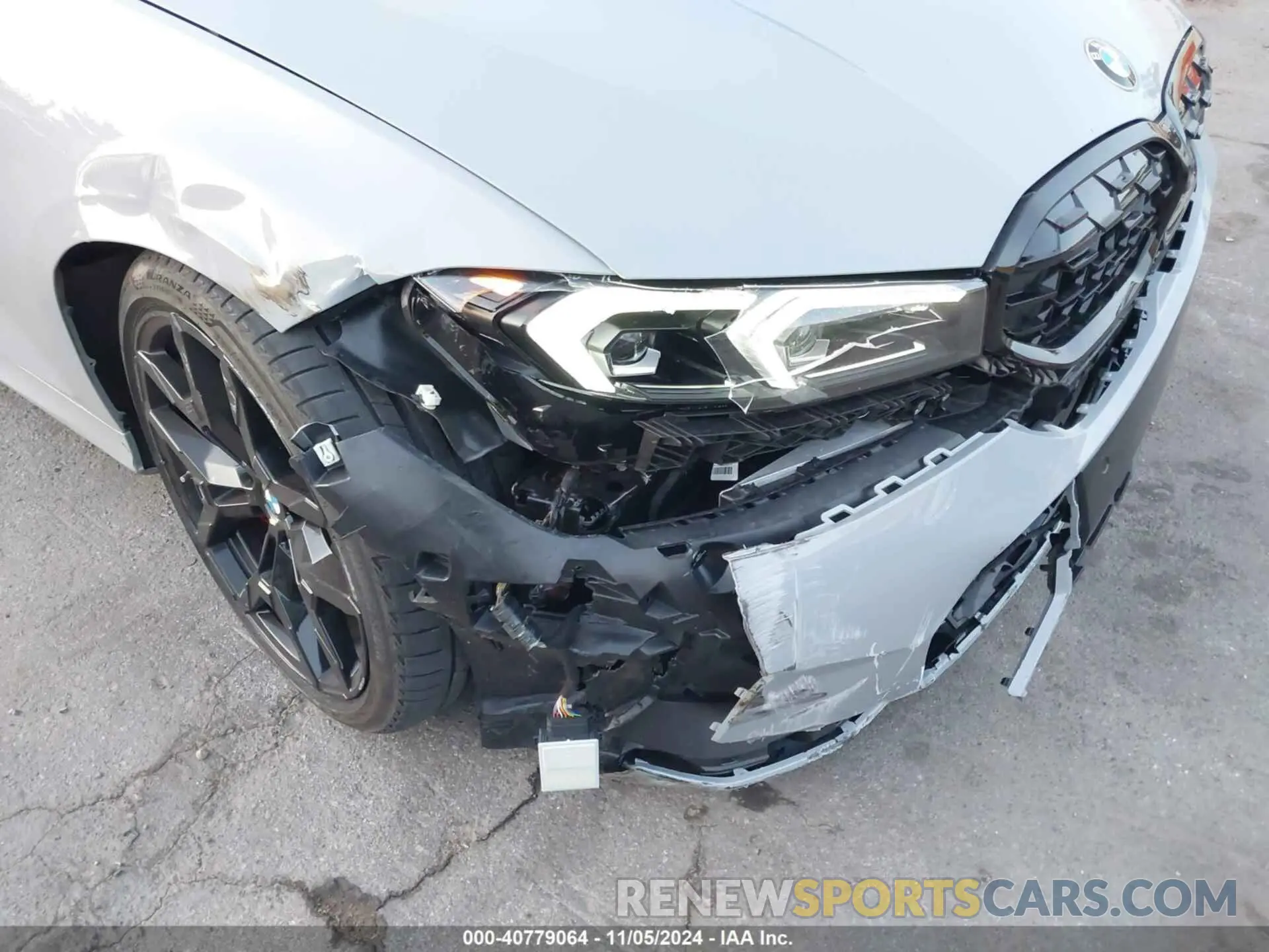 6 Photograph of a damaged car 3MW59FT05S8E98325 BMW M340I 2025