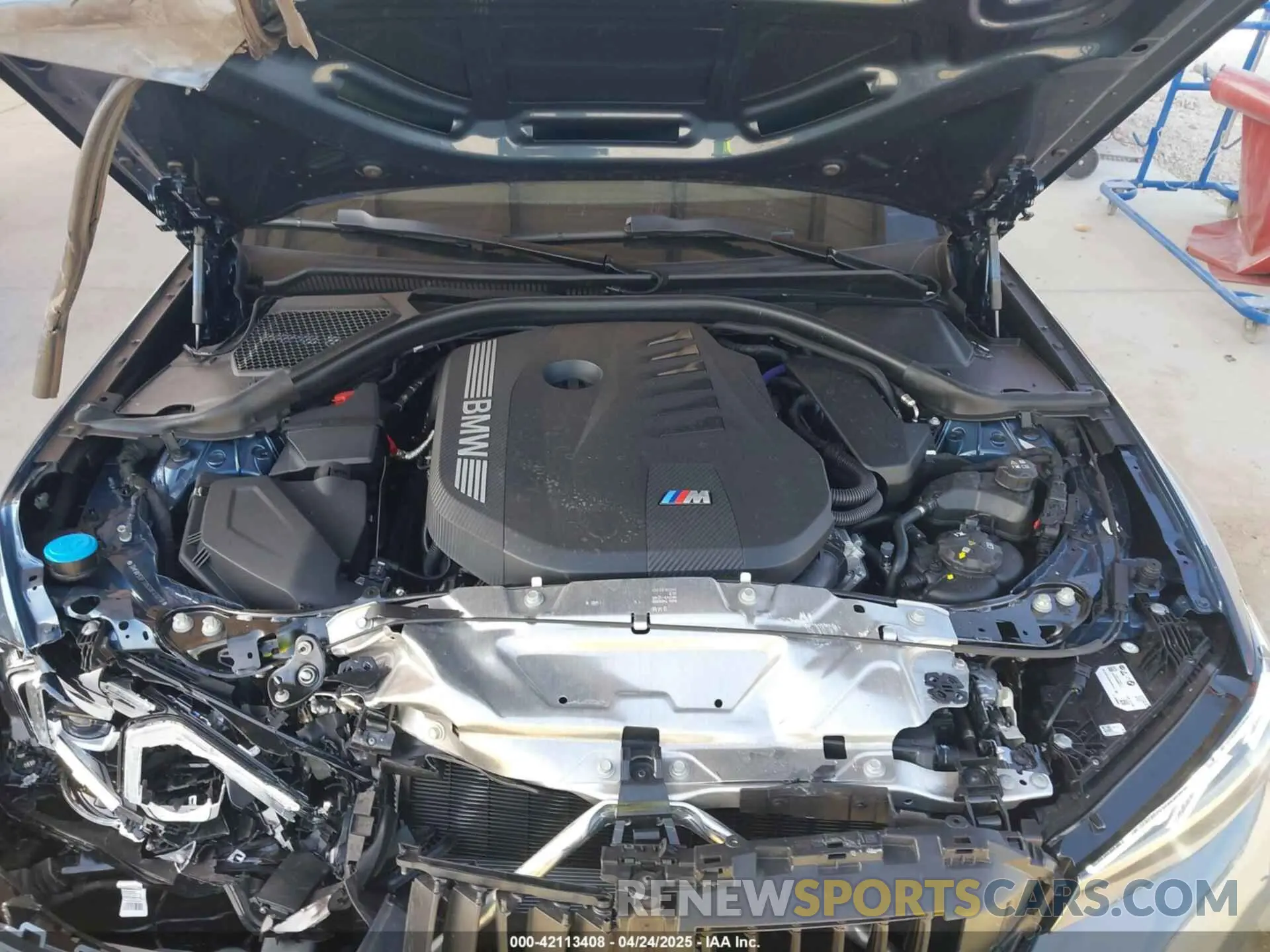 10 Photograph of a damaged car 3MW59FT05S8F47278 BMW M340I 2025