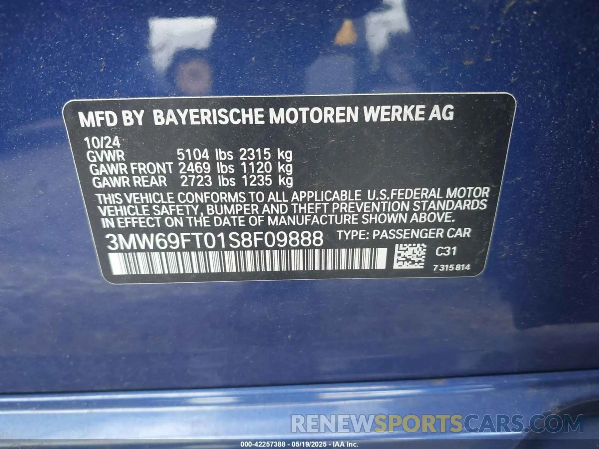 9 Photograph of a damaged car 3MW69FT01S8F09888 BMW M340I 2025