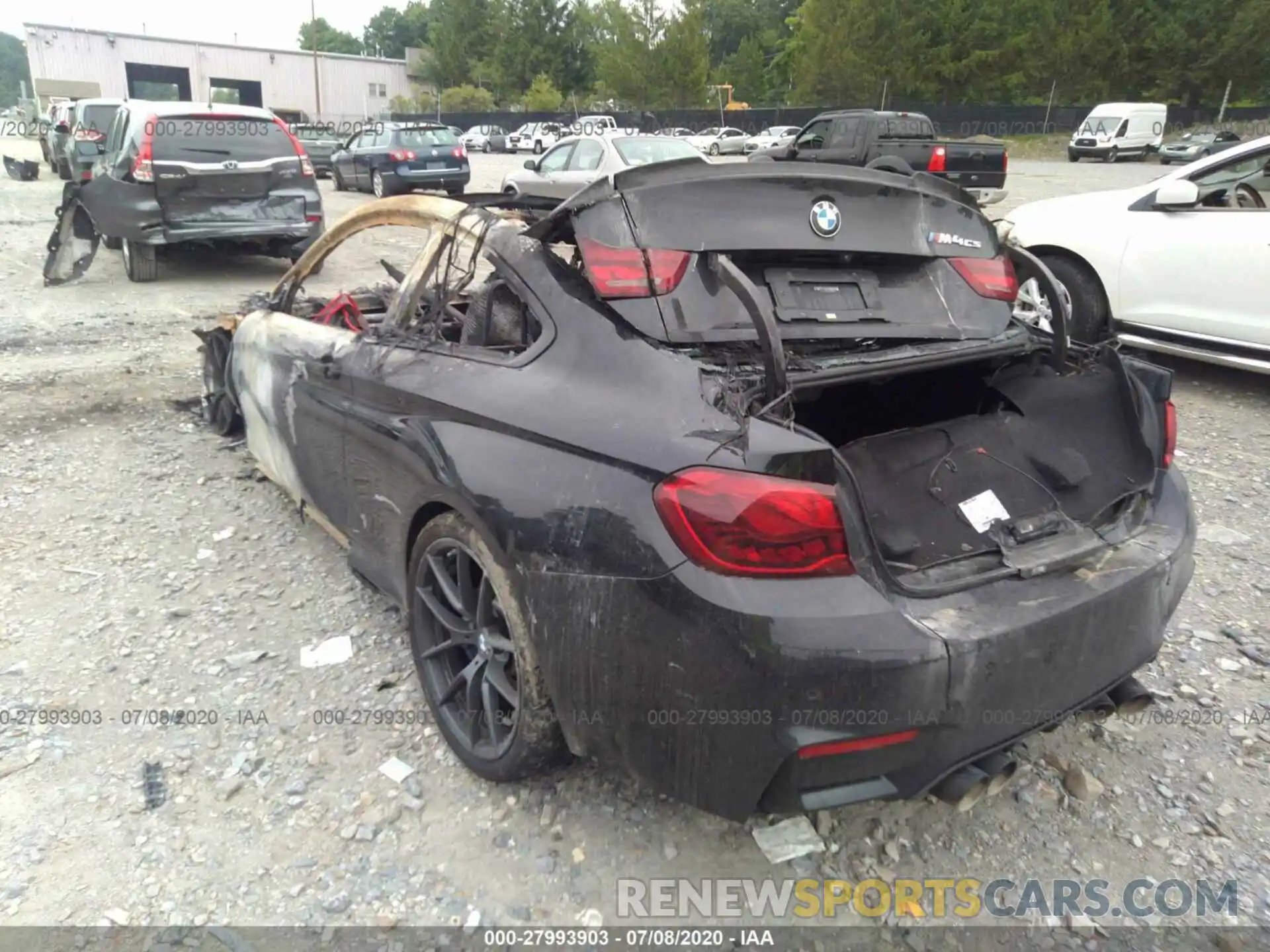 3 Photograph of a damaged car WBS3S7C58KAC09664 BMW M4 2019