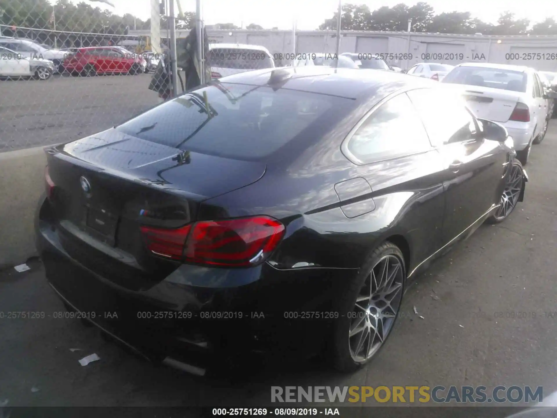 4 Photograph of a damaged car WBS4Y9C51KAG67299 BMW M4 2019