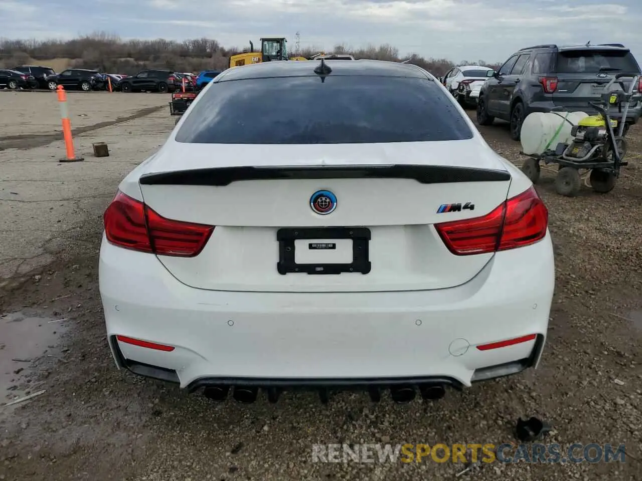 6 Photograph of a damaged car WBS4Y9C53KAG67529 BMW M4 2019