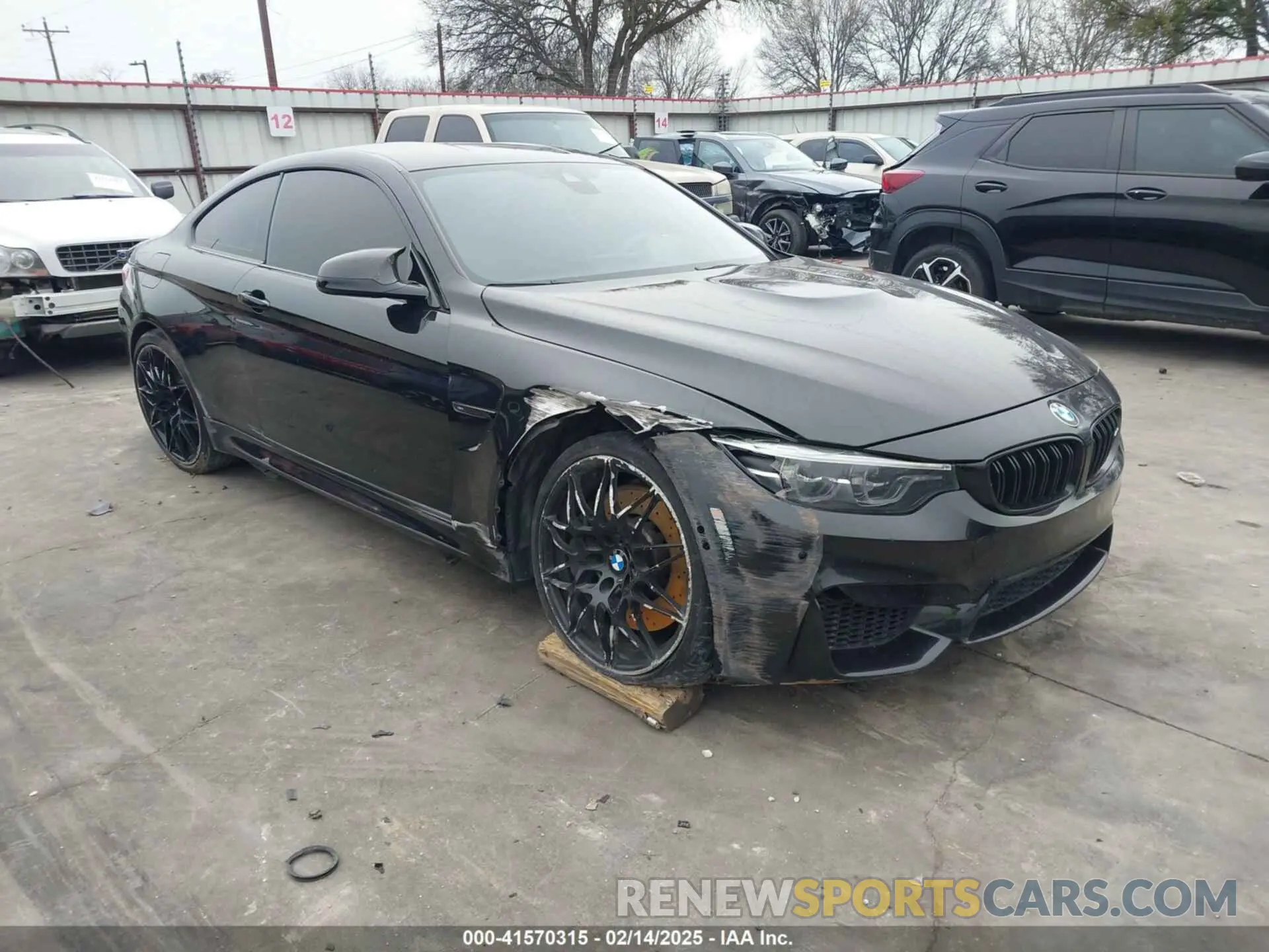 1 Photograph of a damaged car WBS4Y9C53KAH82910 BMW M4 2019
