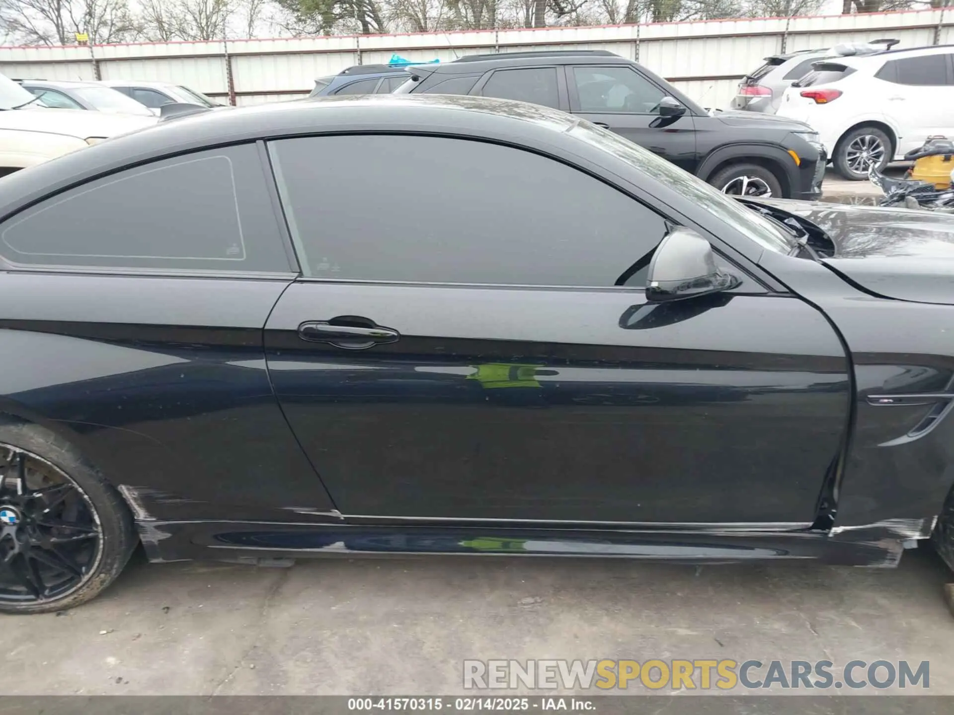 18 Photograph of a damaged car WBS4Y9C53KAH82910 BMW M4 2019