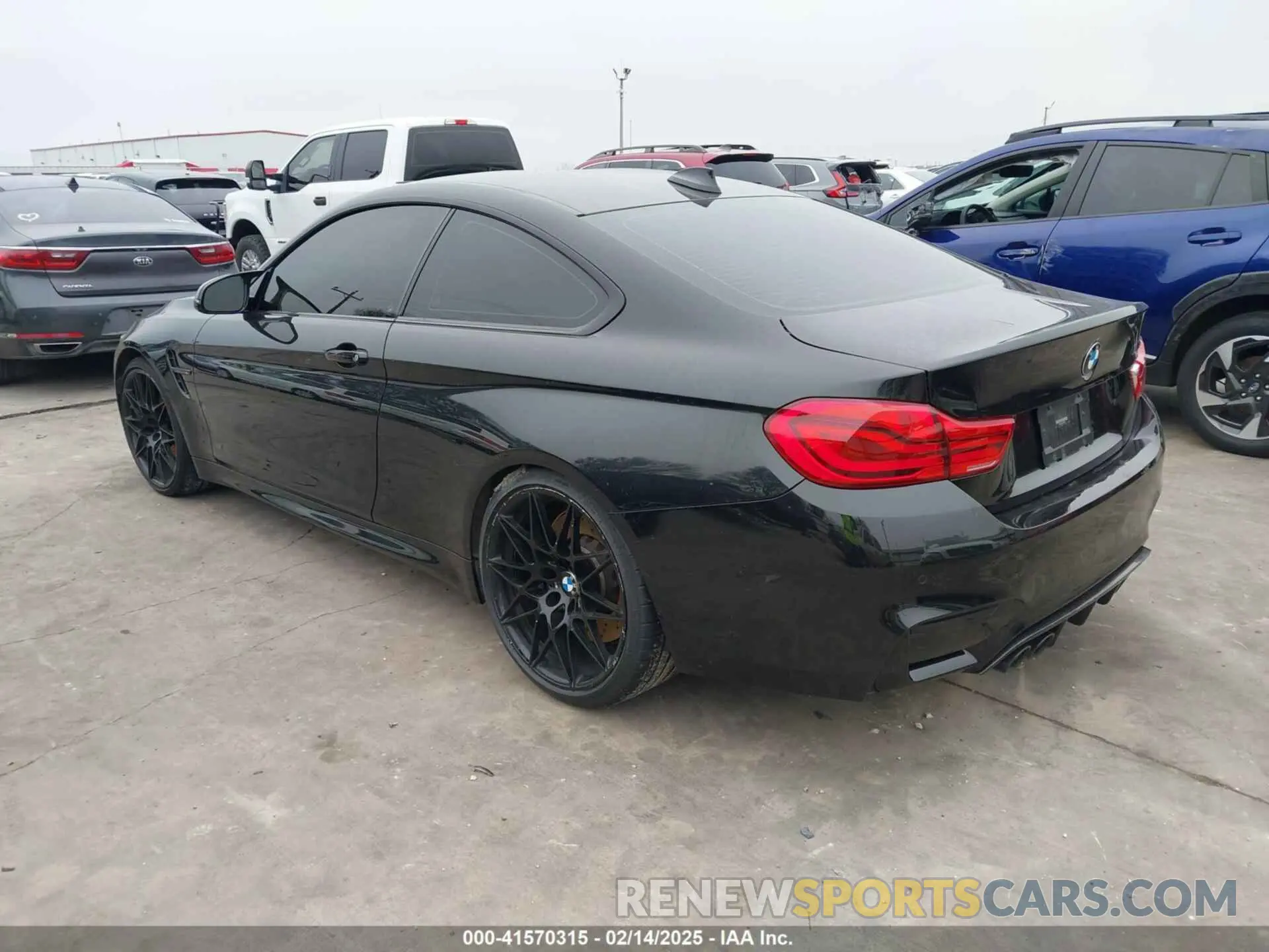 3 Photograph of a damaged car WBS4Y9C53KAH82910 BMW M4 2019