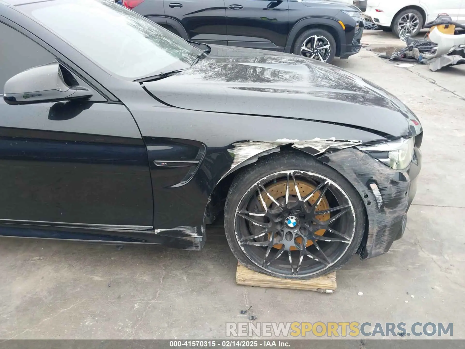 6 Photograph of a damaged car WBS4Y9C53KAH82910 BMW M4 2019