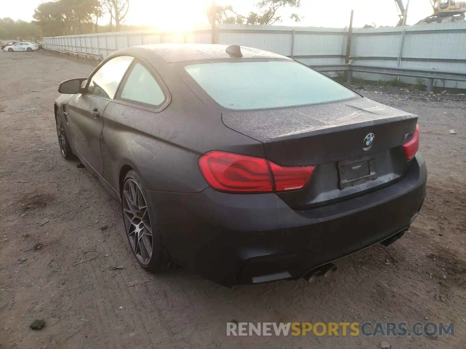 3 Photograph of a damaged car WBS4Y9C55KAG67368 BMW M4 2019