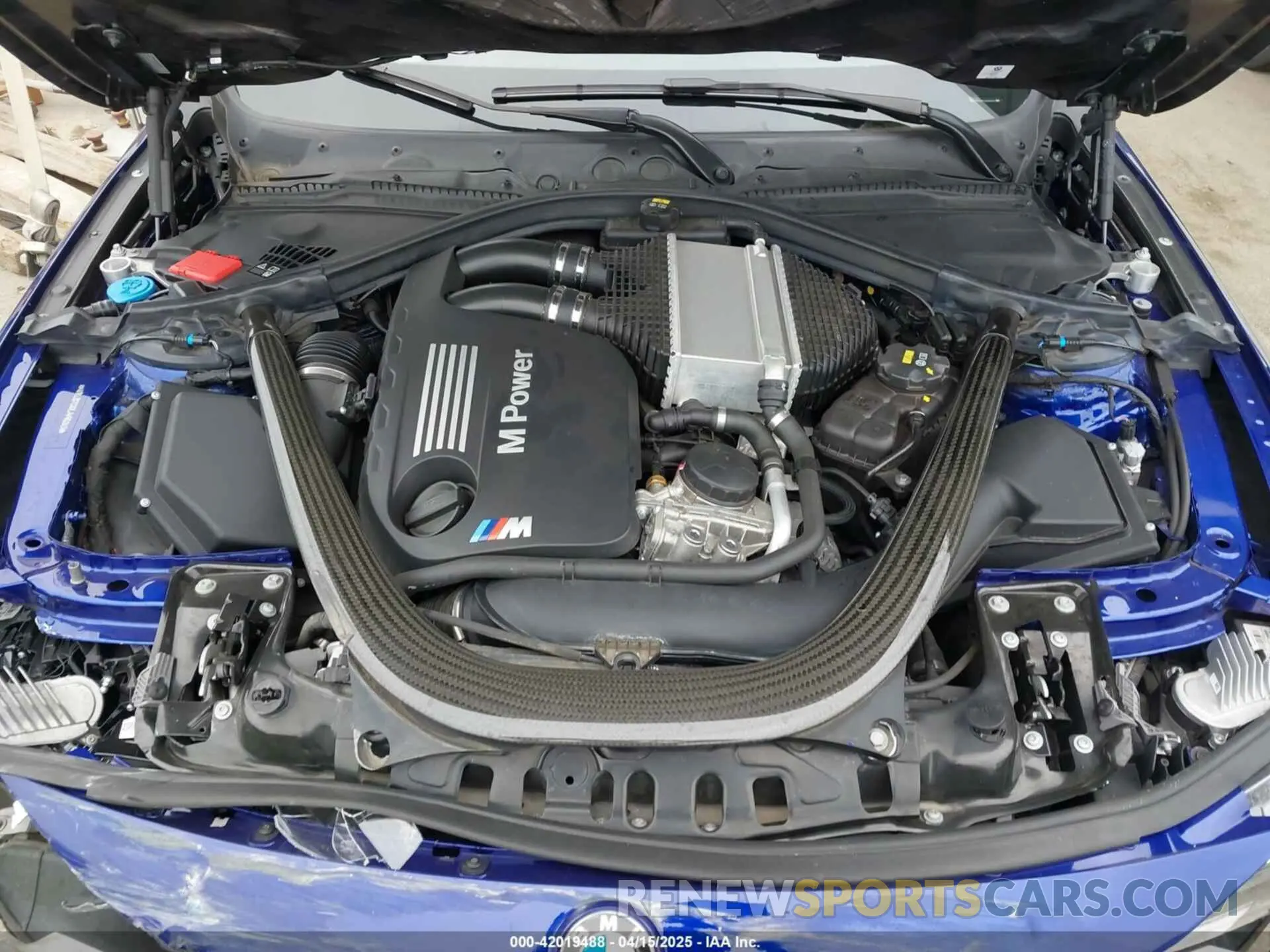 10 Photograph of a damaged car WBS3S7C02LAH85093 BMW M4 2020