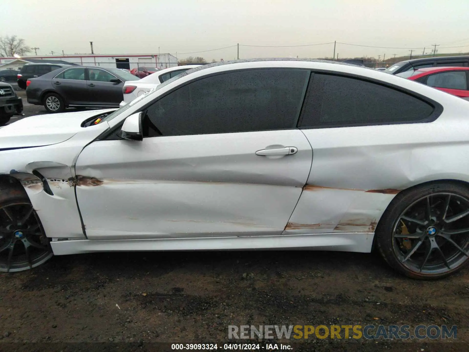 14 Photograph of a damaged car WBS3S7C04LAH85158 BMW M4 2020