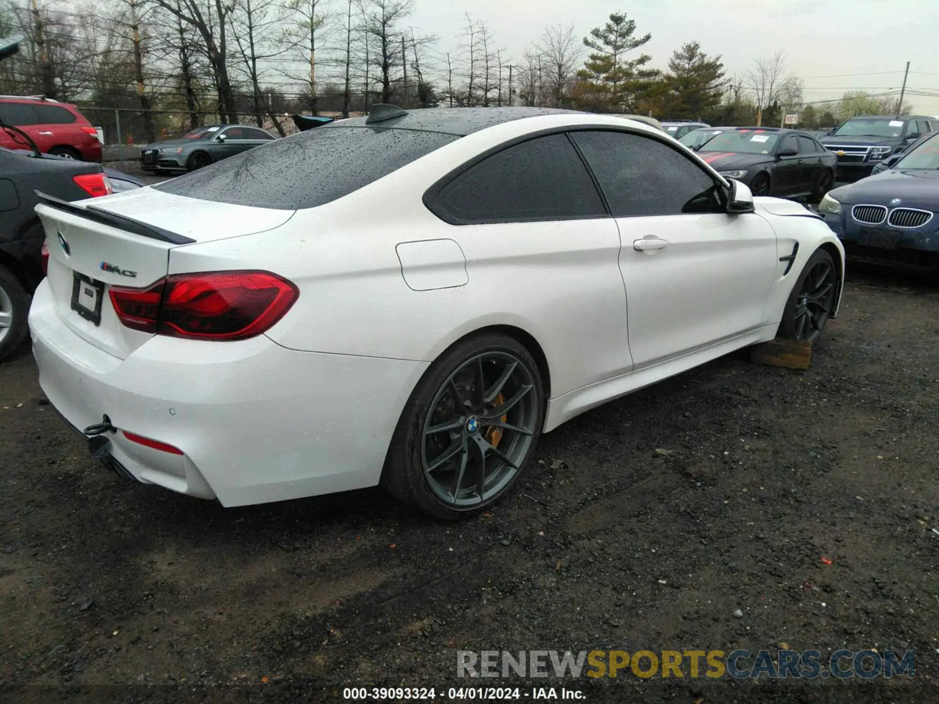 4 Photograph of a damaged car WBS3S7C04LAH85158 BMW M4 2020