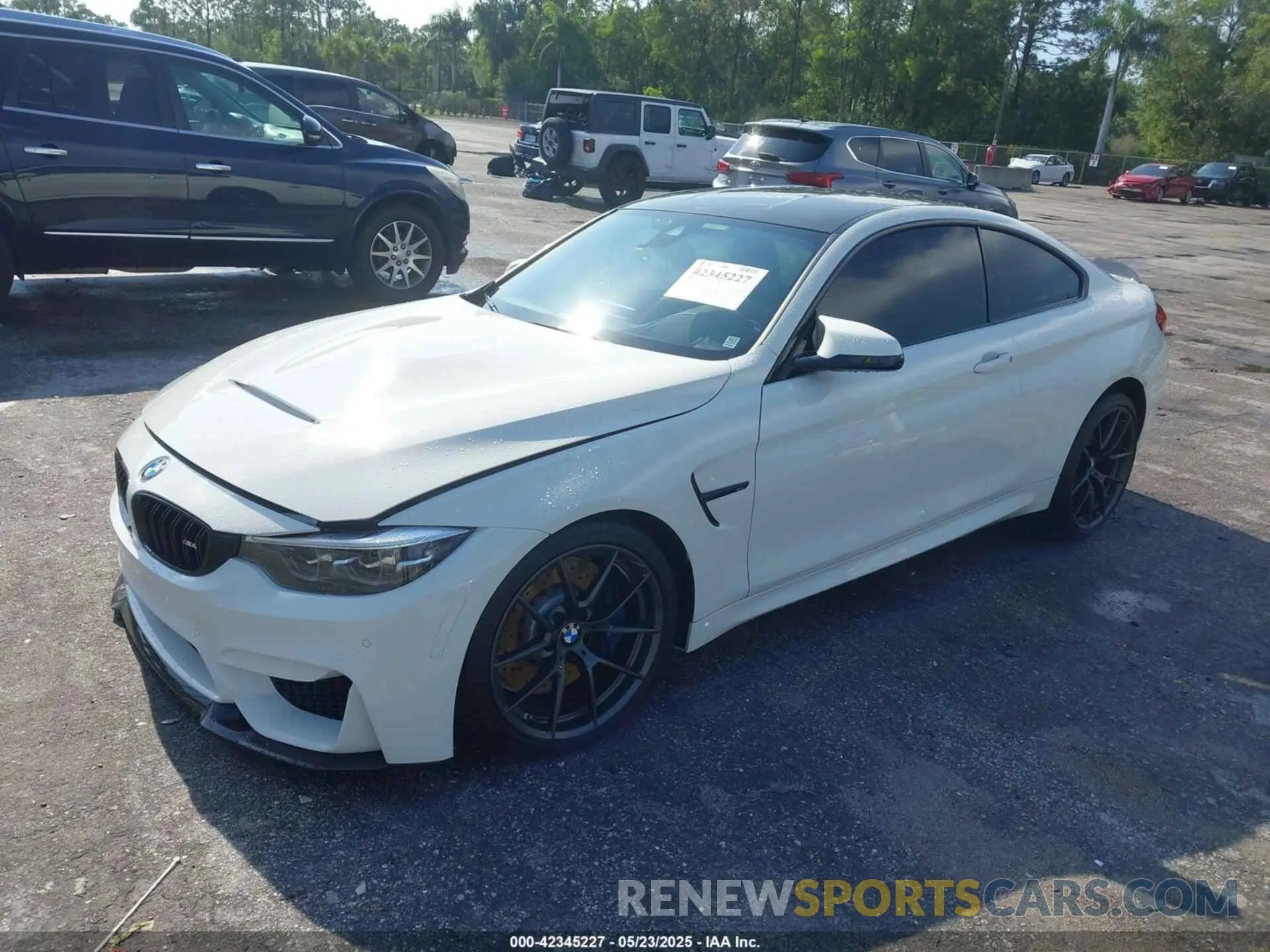 2 Photograph of a damaged car WBS3S7C04LAH85175 BMW M4 2020