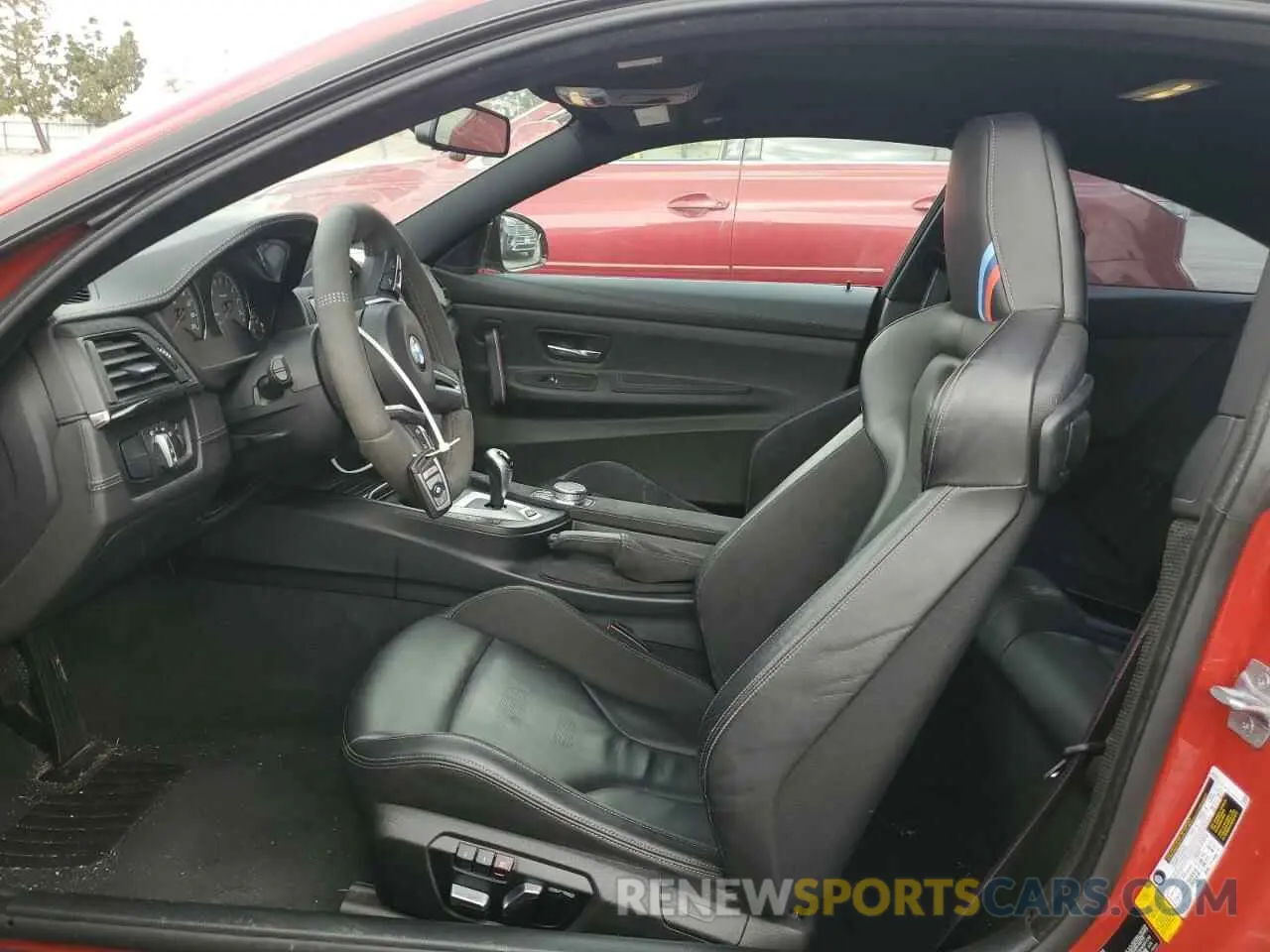 7 Photograph of a damaged car WBS3S7C08LFH14628 BMW M4 2020