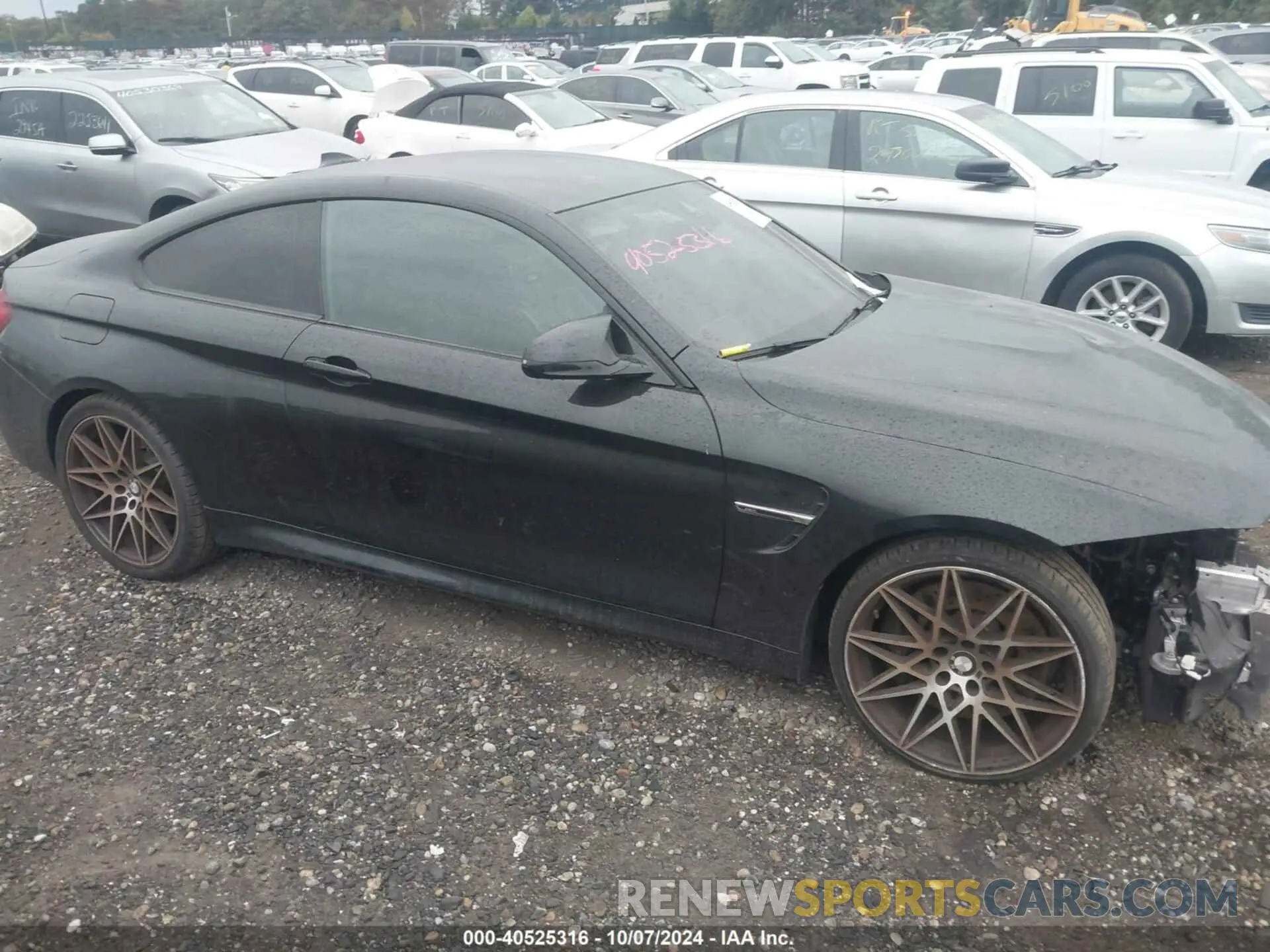 13 Photograph of a damaged car WBS4Y9C00LFJ67933 BMW M4 2020