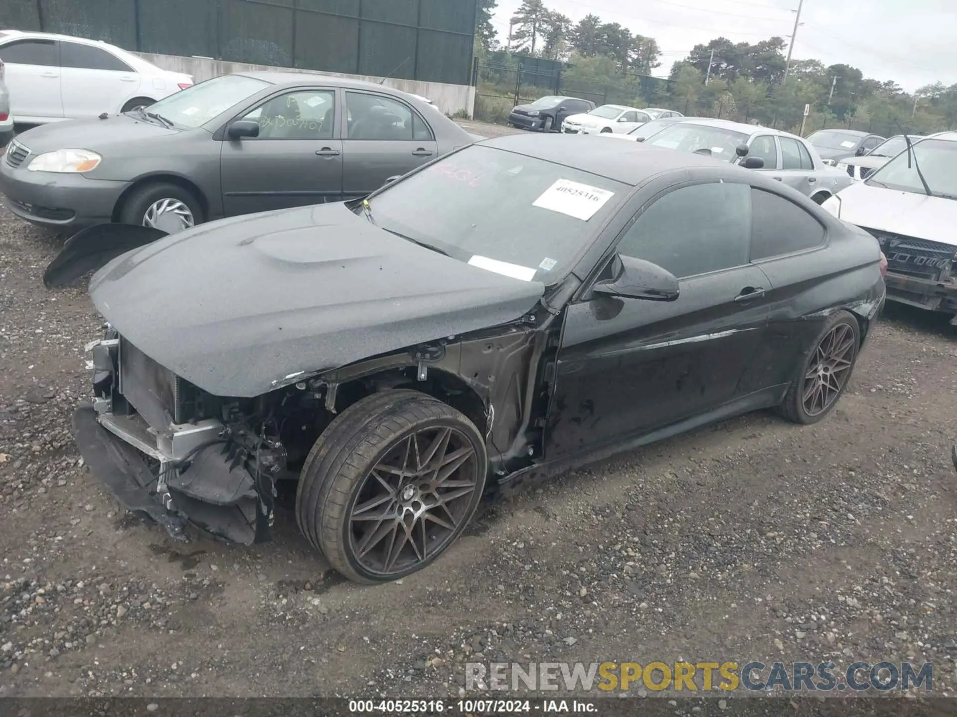 2 Photograph of a damaged car WBS4Y9C00LFJ67933 BMW M4 2020
