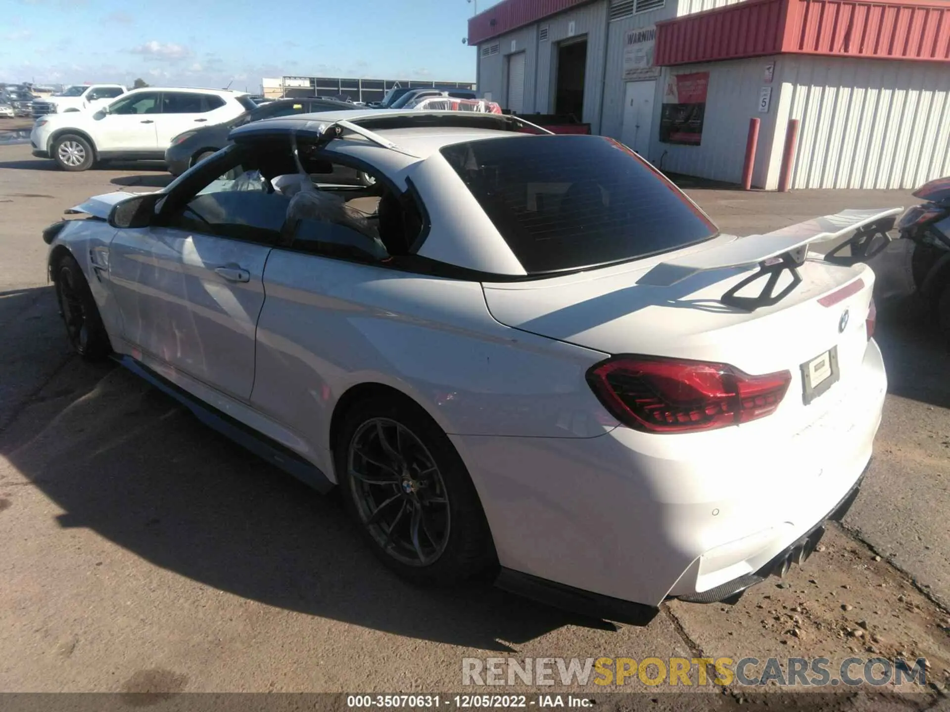 3 Photograph of a damaged car WBS4Z9C00L5P88866 BMW M4 2020