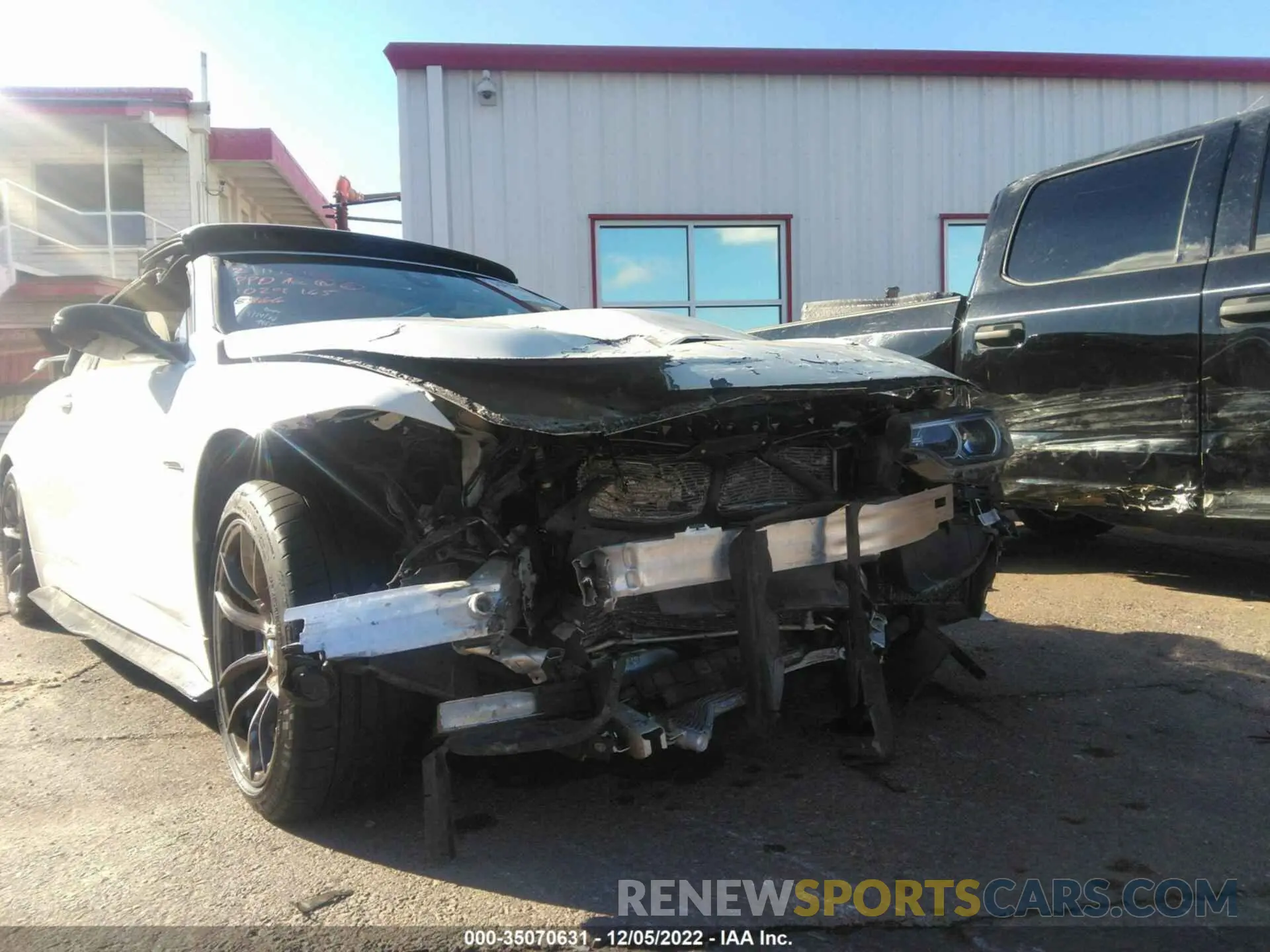 6 Photograph of a damaged car WBS4Z9C00L5P88866 BMW M4 2020